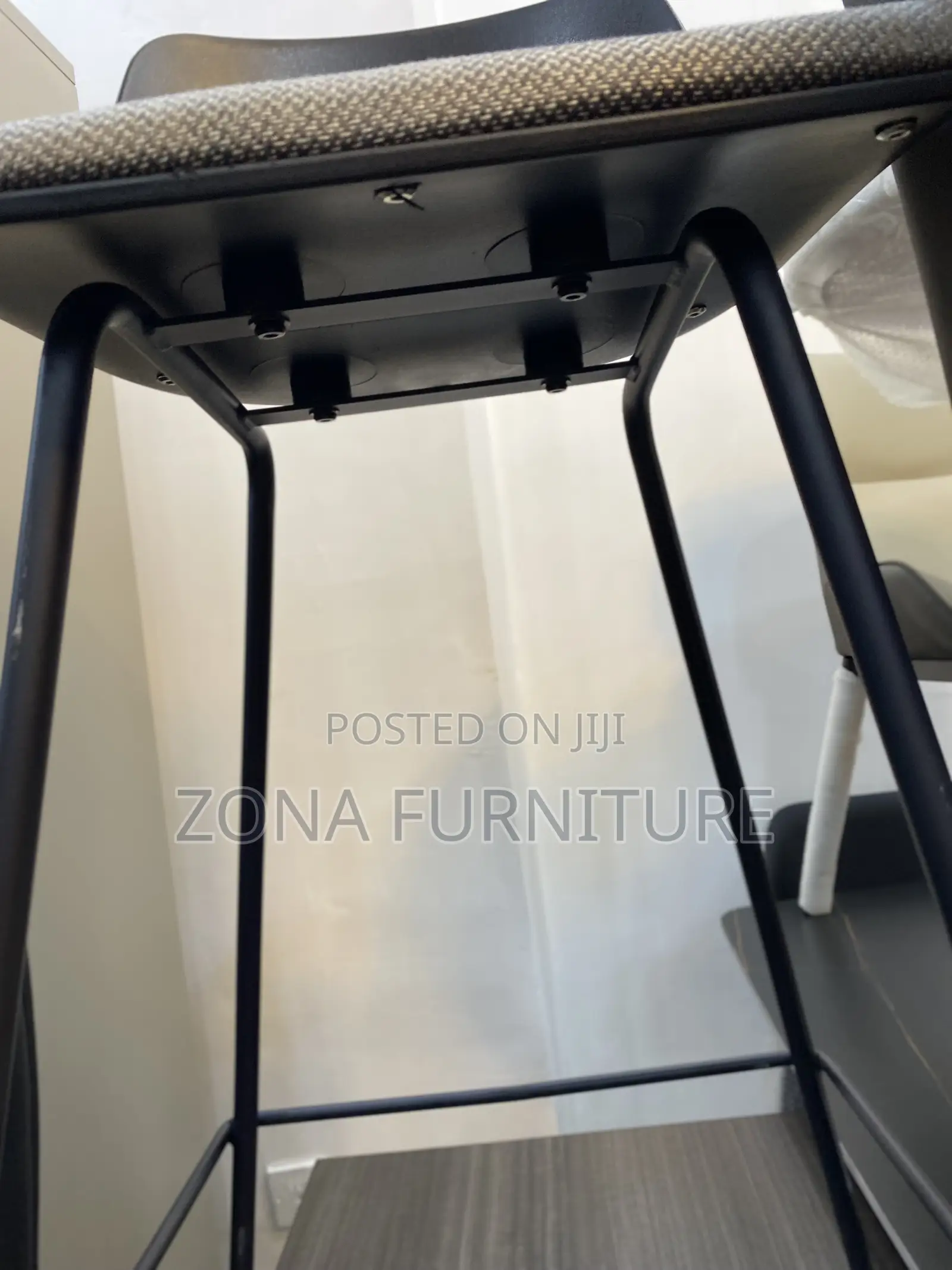 Luxury High Bar Stool (High Land) Chairs Metal Legs