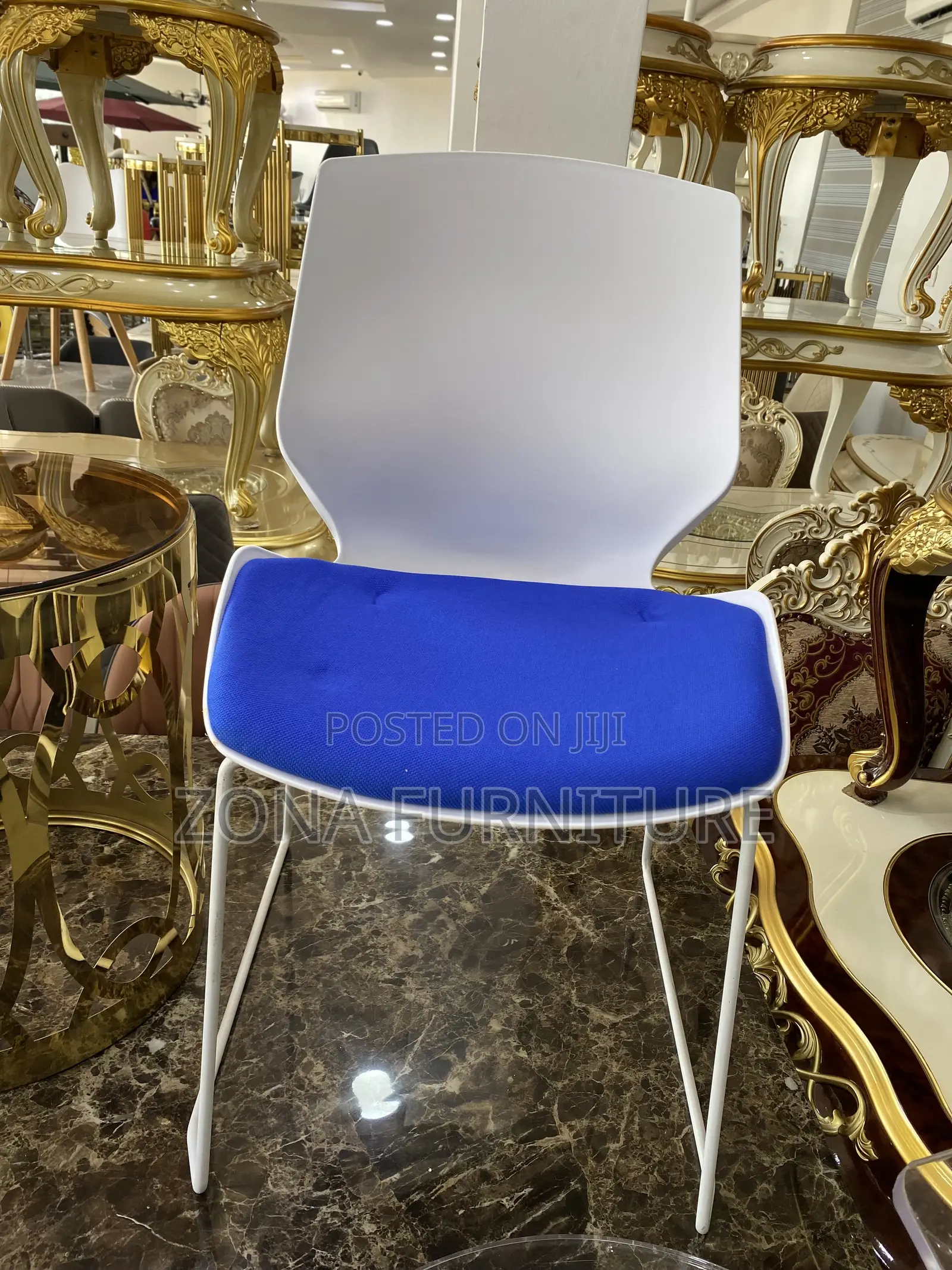 Contemporary Foreign Design Plastic Restaurant (Kitchen Chair)