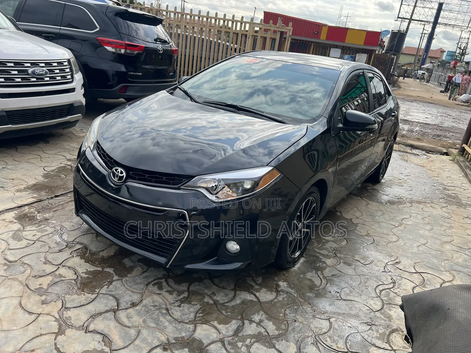 Toyota Corolla S Premium 4dr Sedan (1.8L 4cyl CVT) 2015 Black