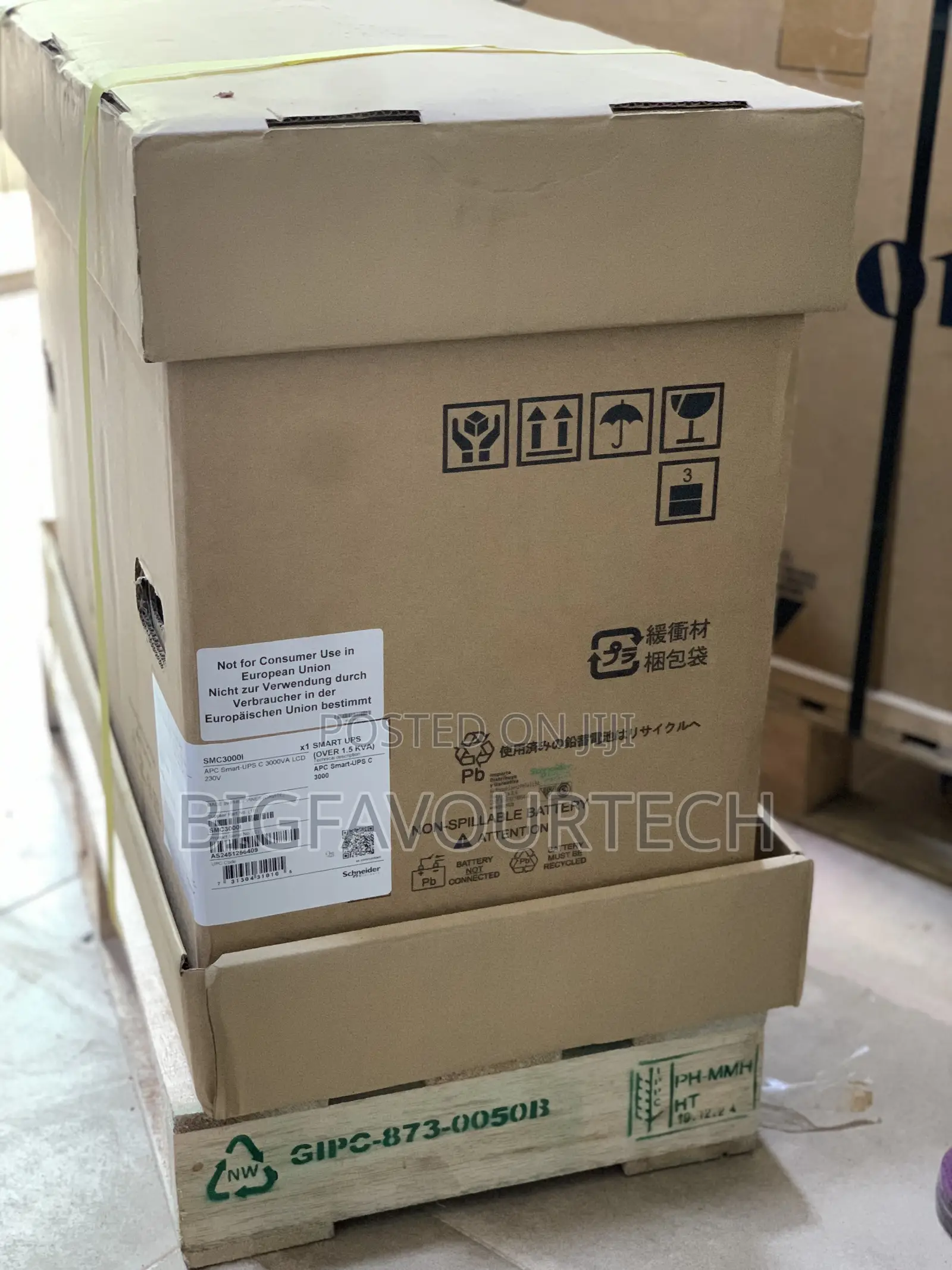 Apc Smart-Ups C 3000va (2100 Watts) LCD 230v Smc3000i