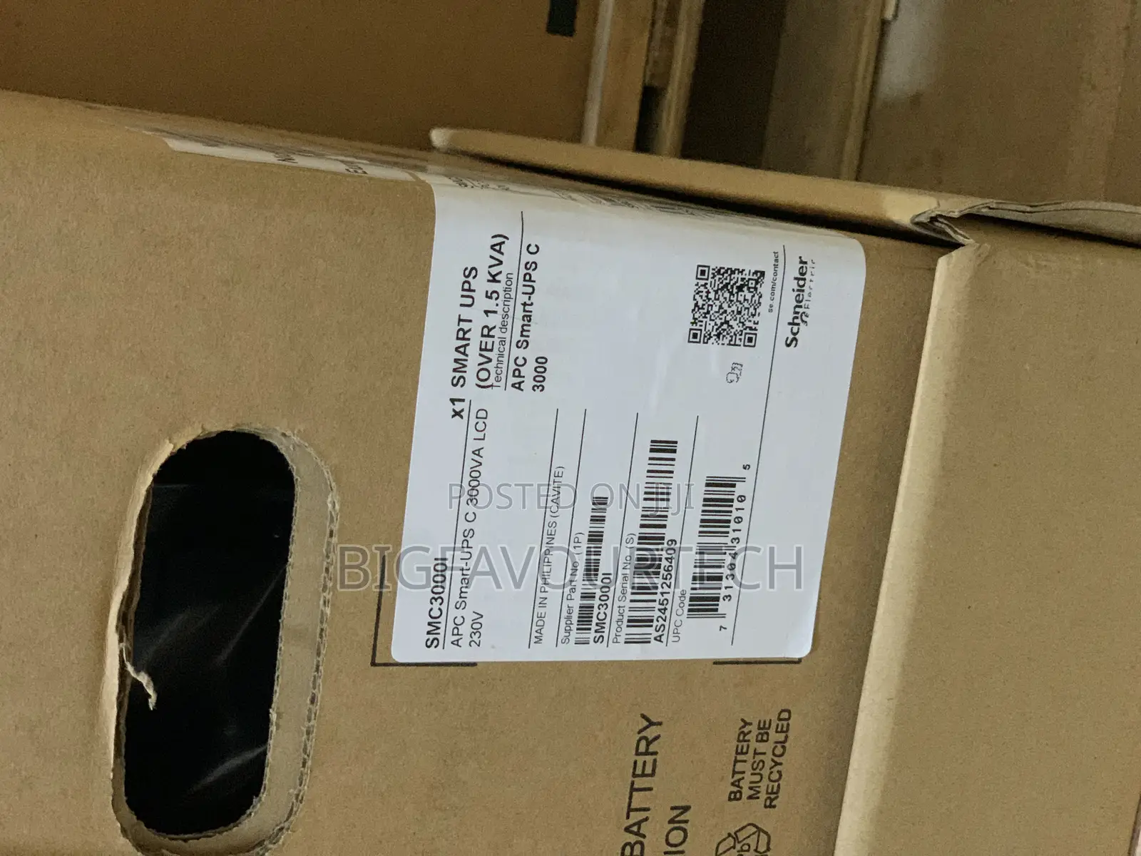 Apc Smart-Ups C 3000va (2100 Watts) LCD 230v Smc3000i