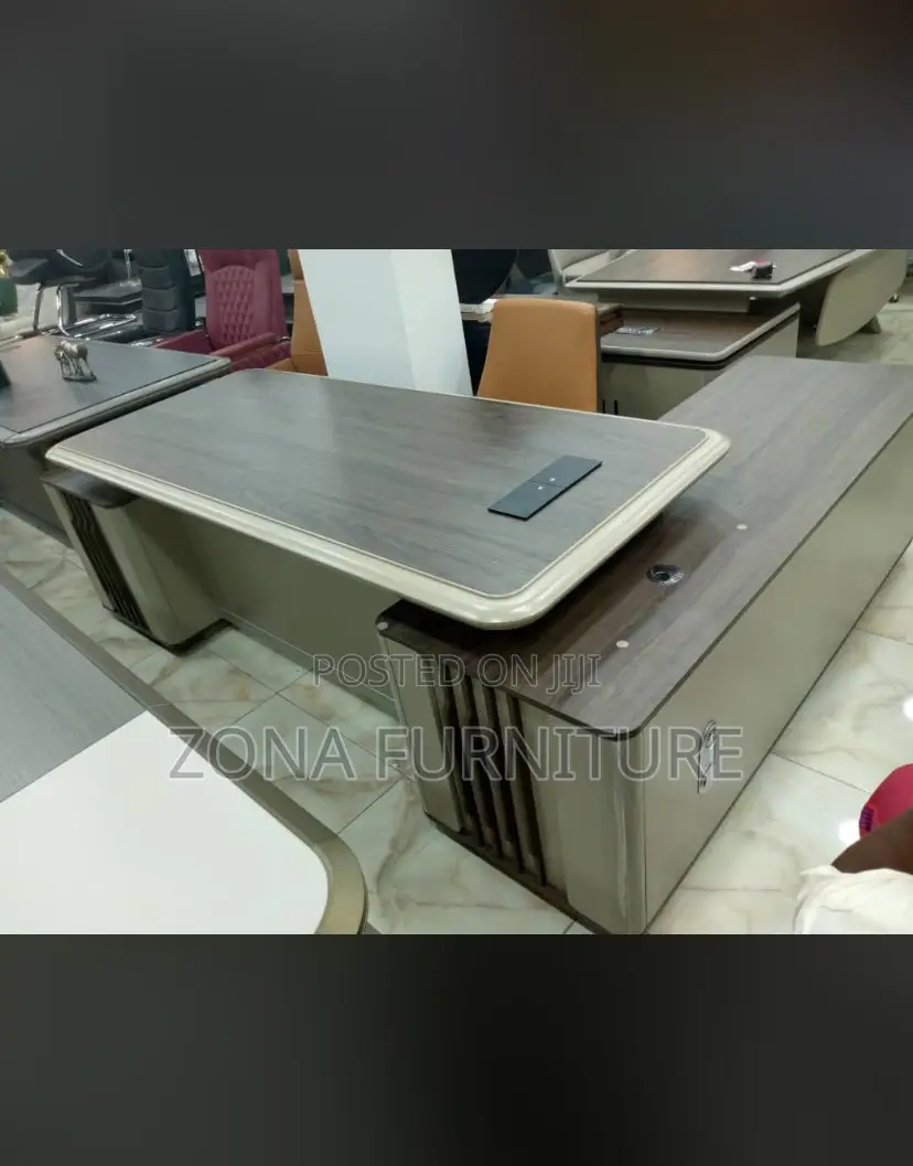 New Model Foreign Design Executive Office Table (Desk)