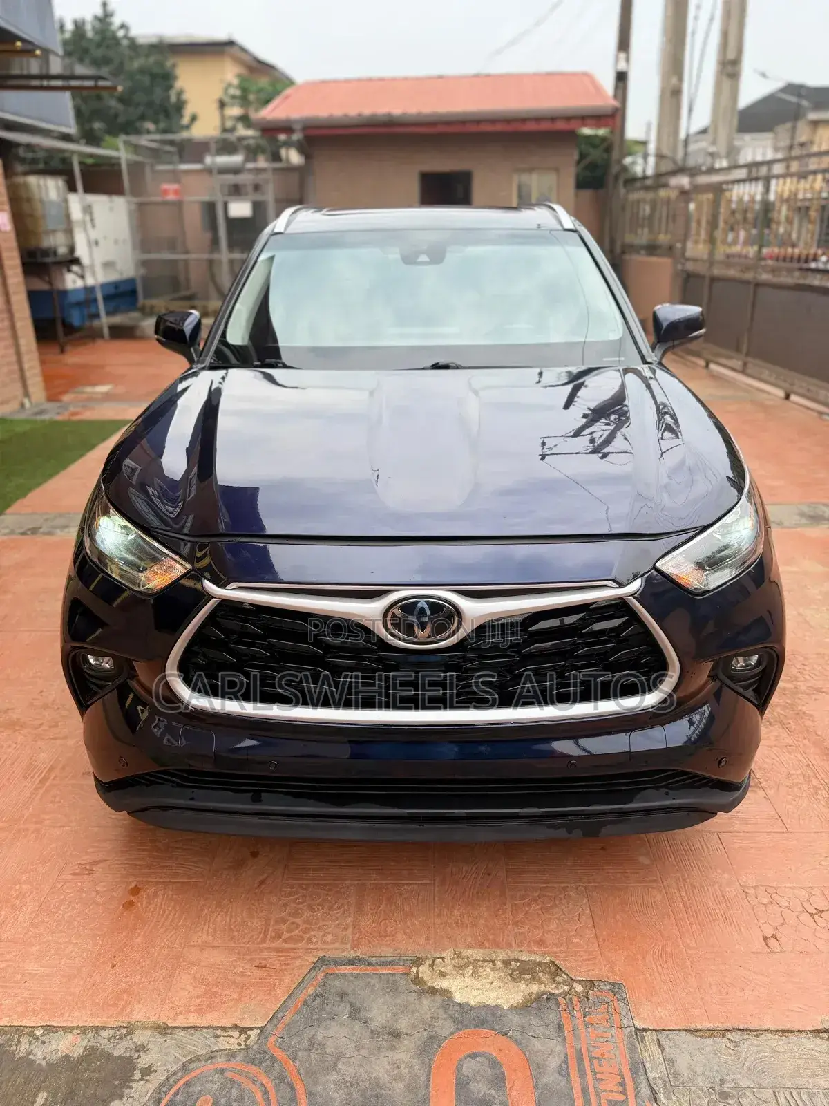 Toyota Highlander XLE 2021 Blue