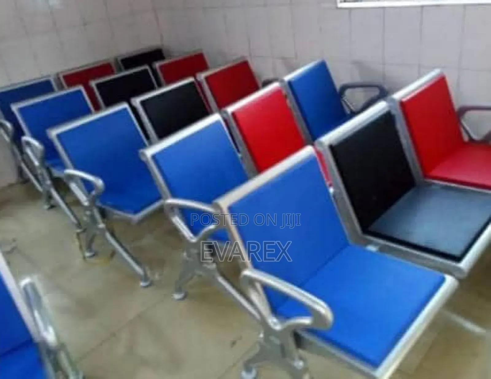 Quality 3 in 1 Airport Chair, 3 Colors.