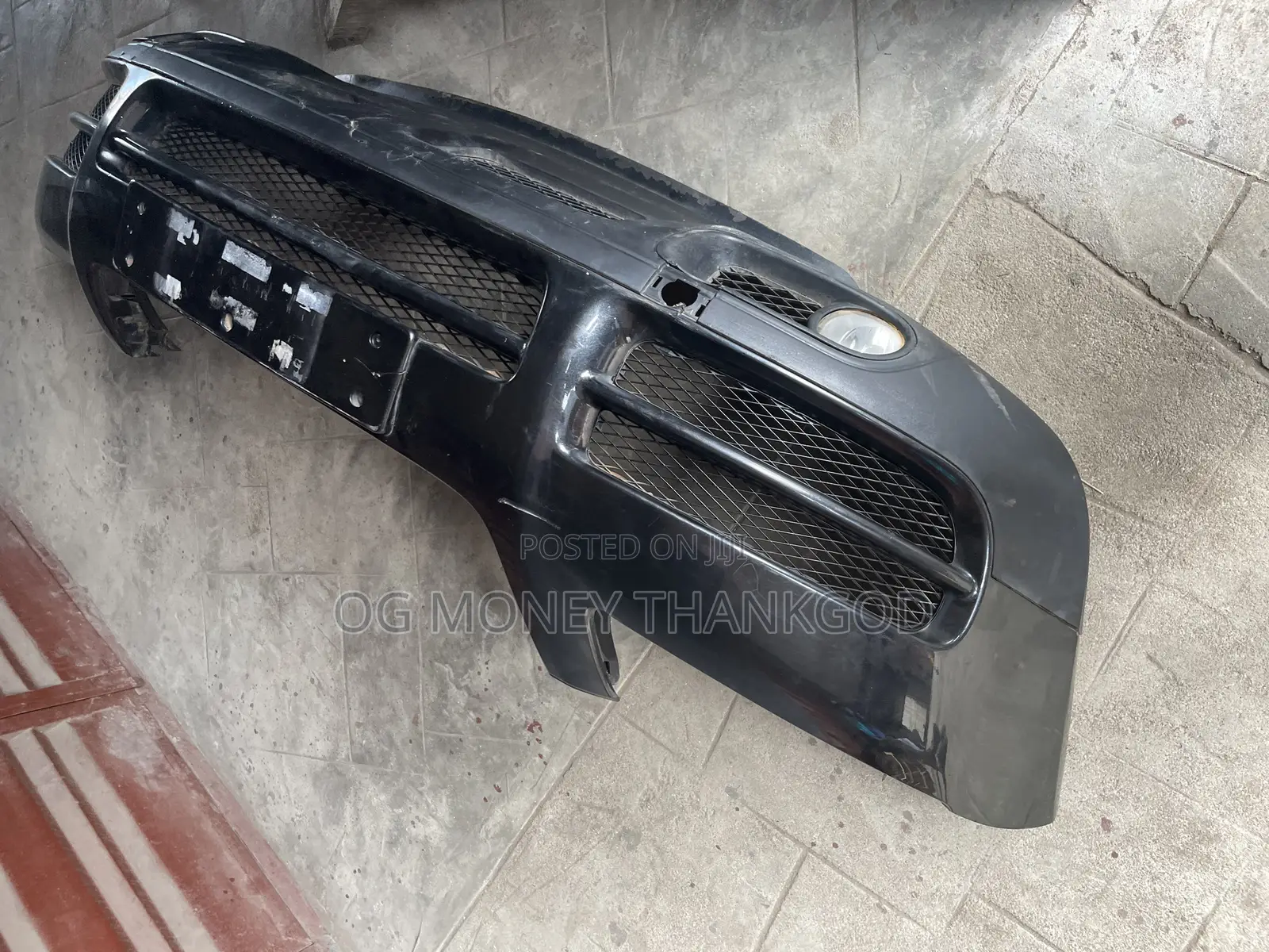 Front Bumper Volkswagen Touareg 2004