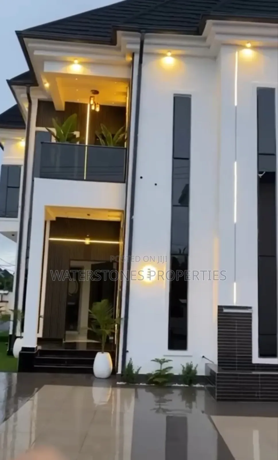 5bdrm Duplex in Nta Housing Estate, Oshimili South for sale