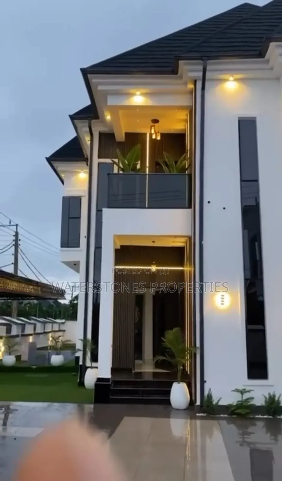 5bdrm Duplex in Nta Housing Estate, Oshimili South for sale
