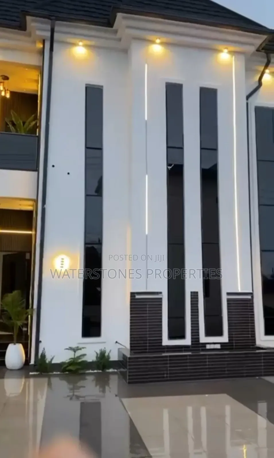 5bdrm Duplex in Nta Housing Estate, Oshimili South for sale