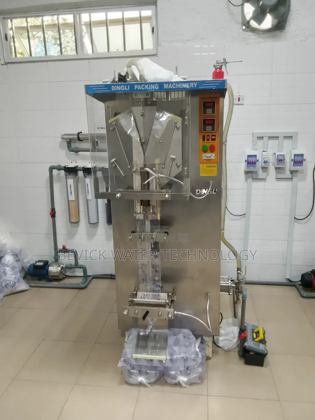 Liquid Filling and Sealing Machine (Sachet Water,Oil, Juice,Detergent)