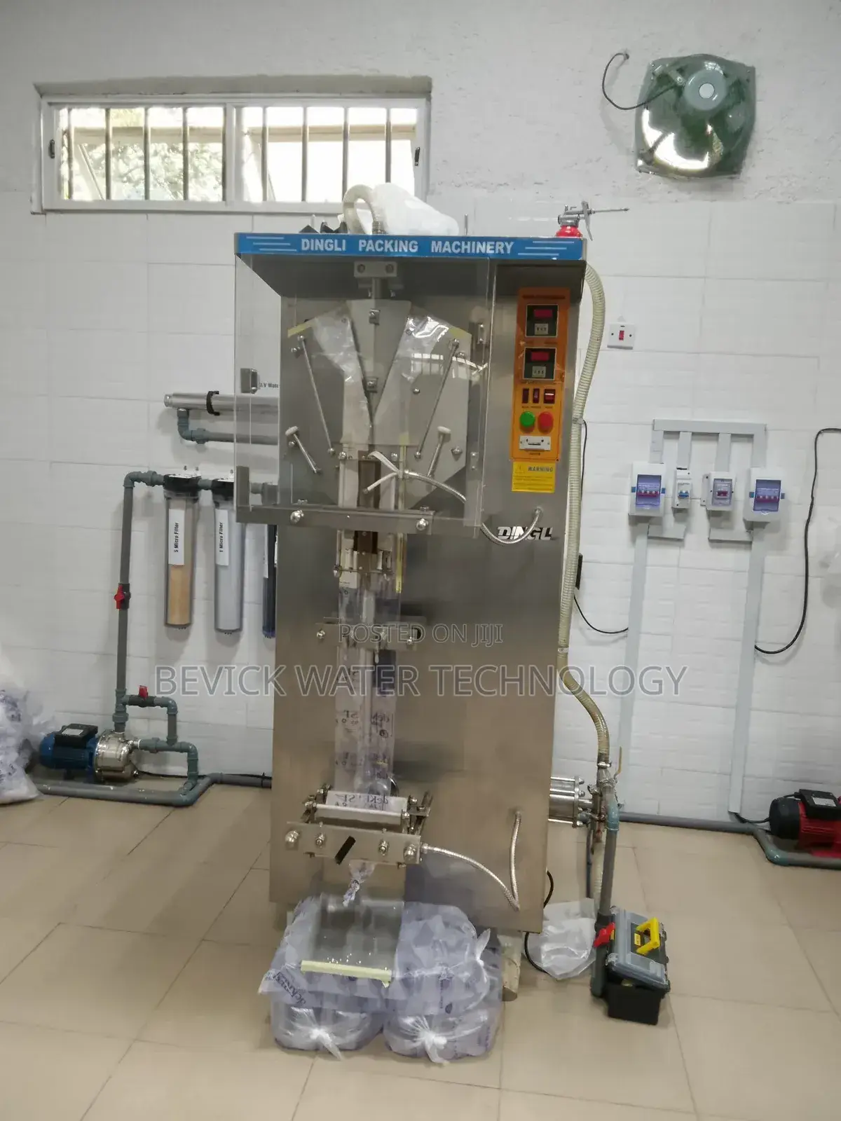 Liquid Filling and Sealing Machine (Sachet Water,Oil, Juice,Detergent)