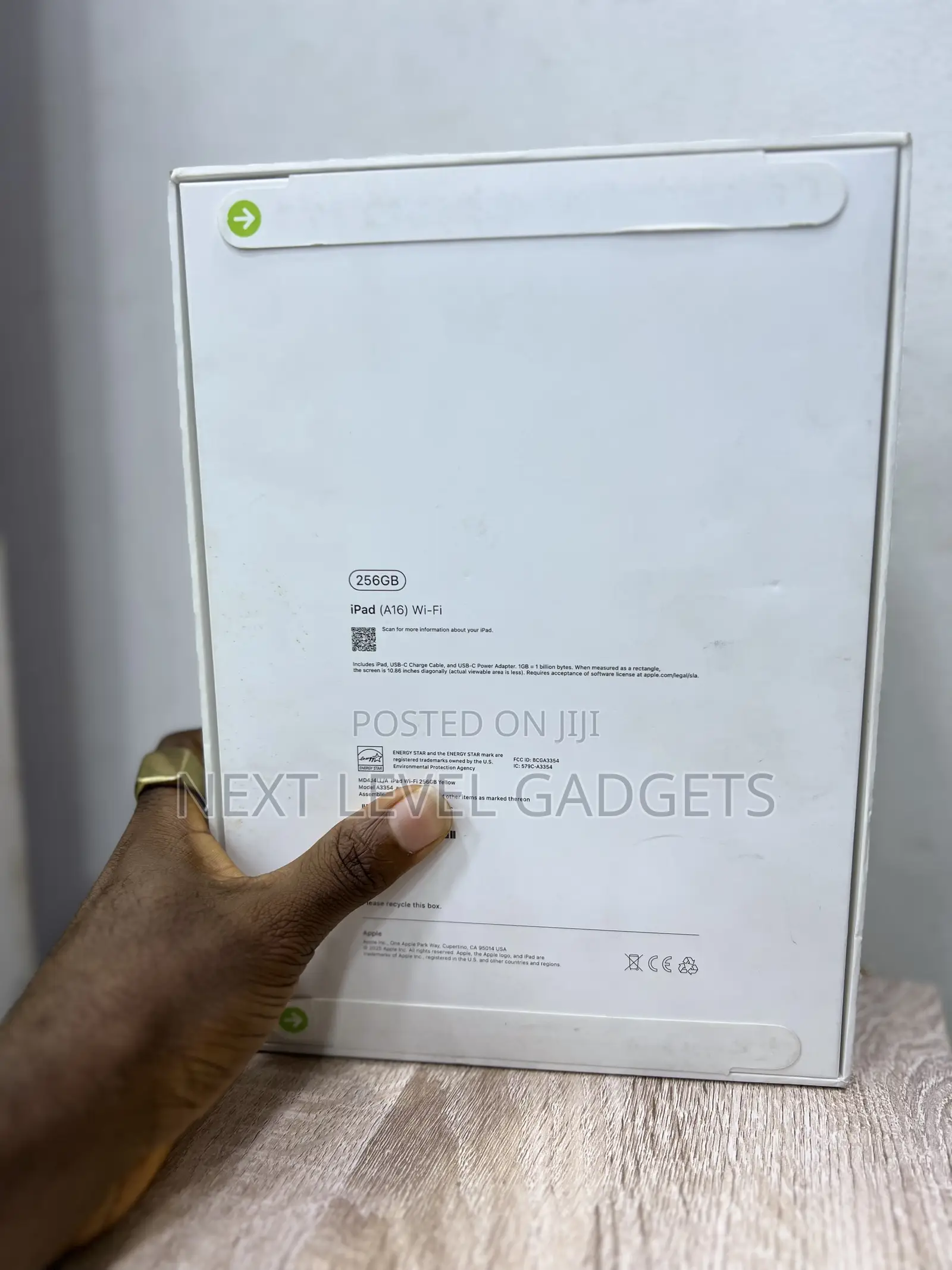 New Apple iPad (2025) 256 GB Yellow