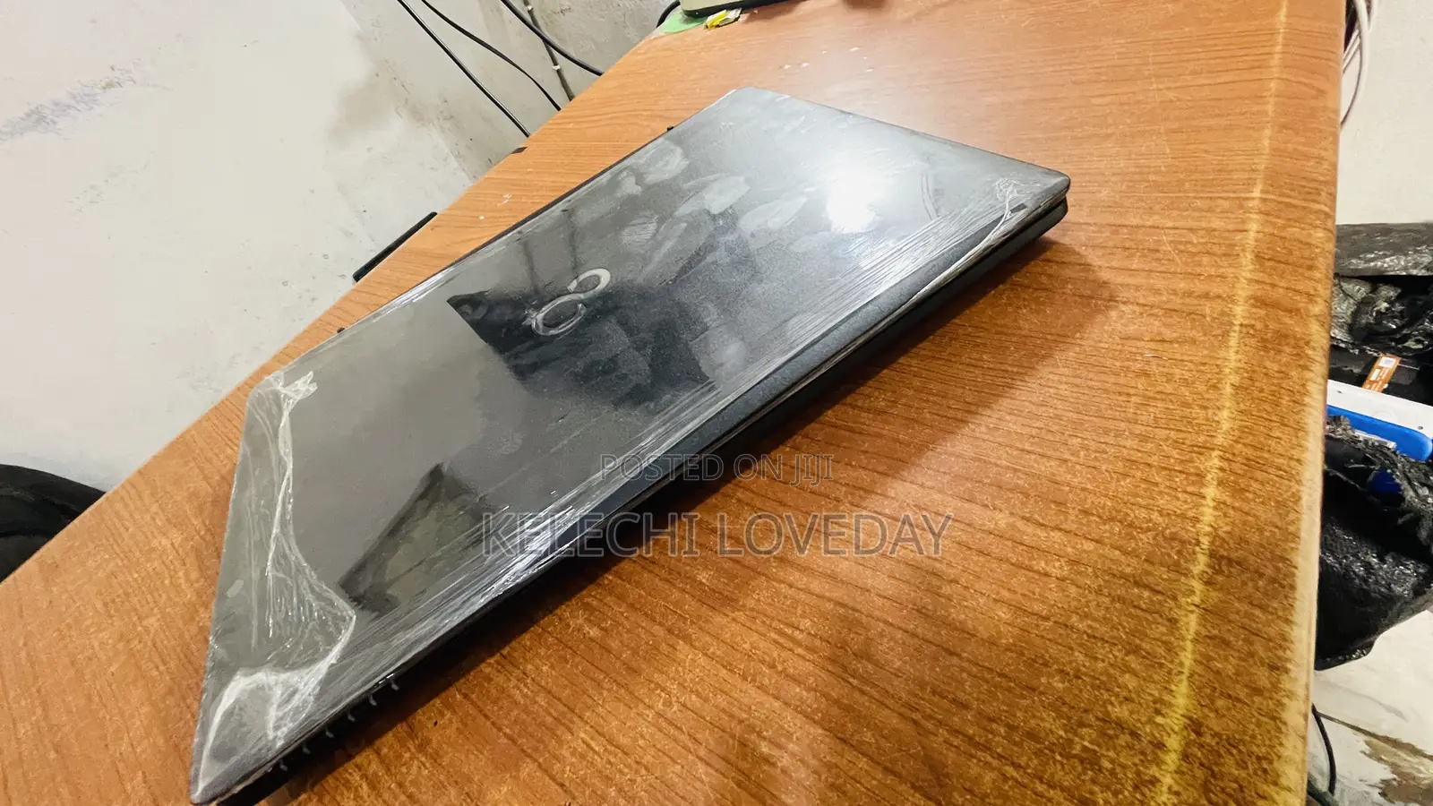 Laptop Fujitsu Lifebook A555 8GB Intel Core i5 SSD 256GB