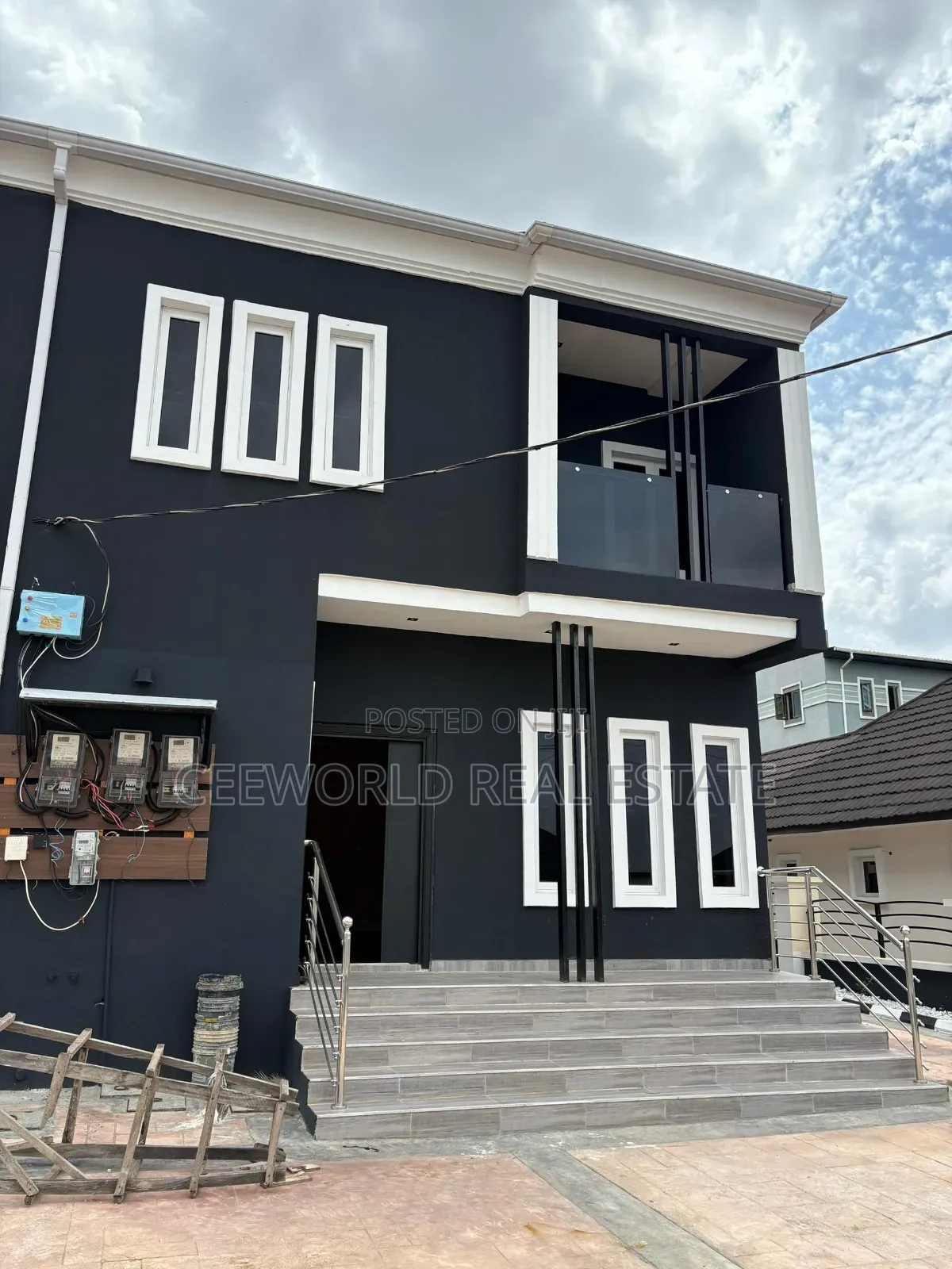 3bdrm Duplex in Kolapo Ishola Gra, Akobo for rent