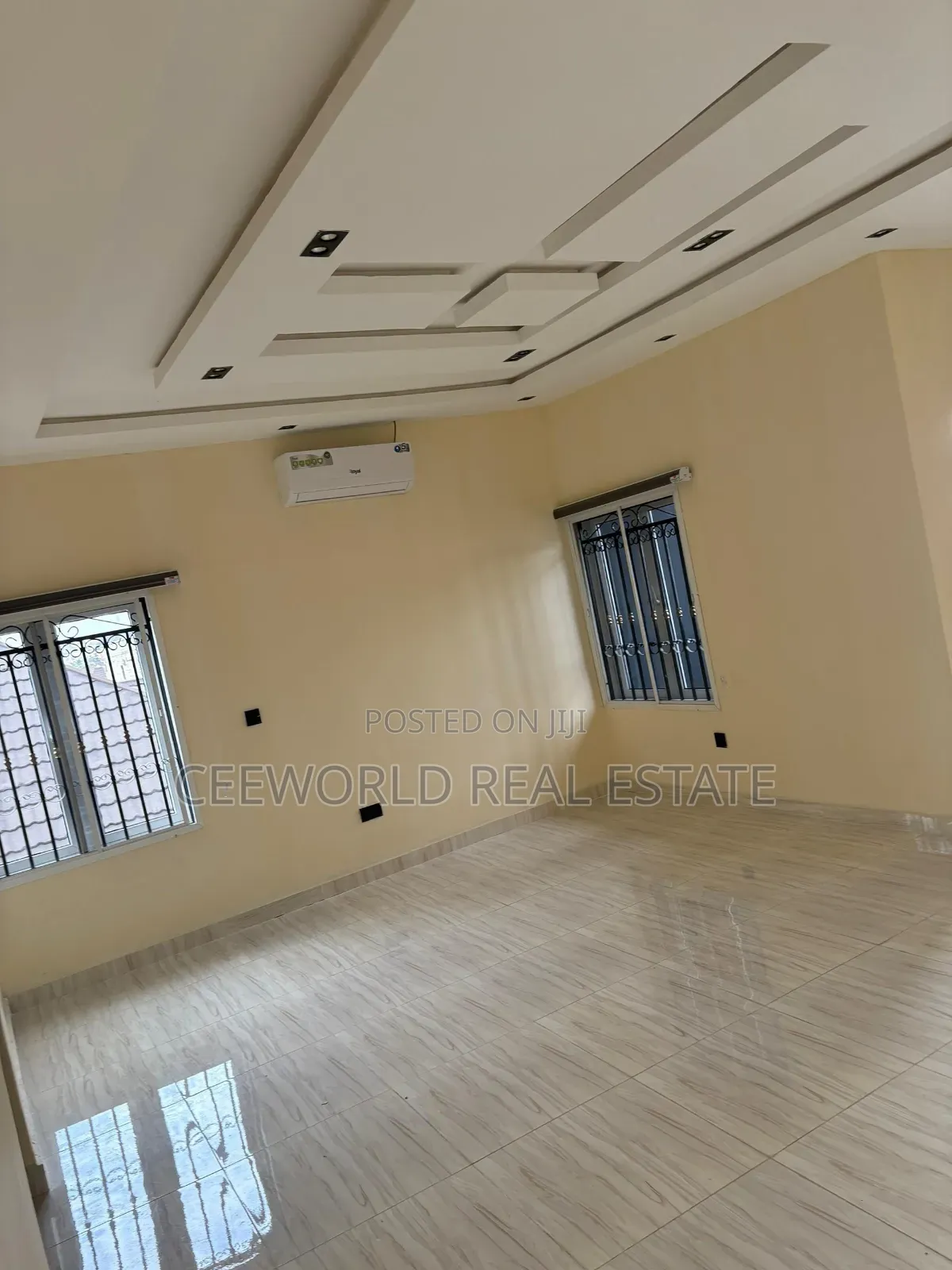 3bdrm Duplex in Kolapo Ishola Gra, Akobo for rent