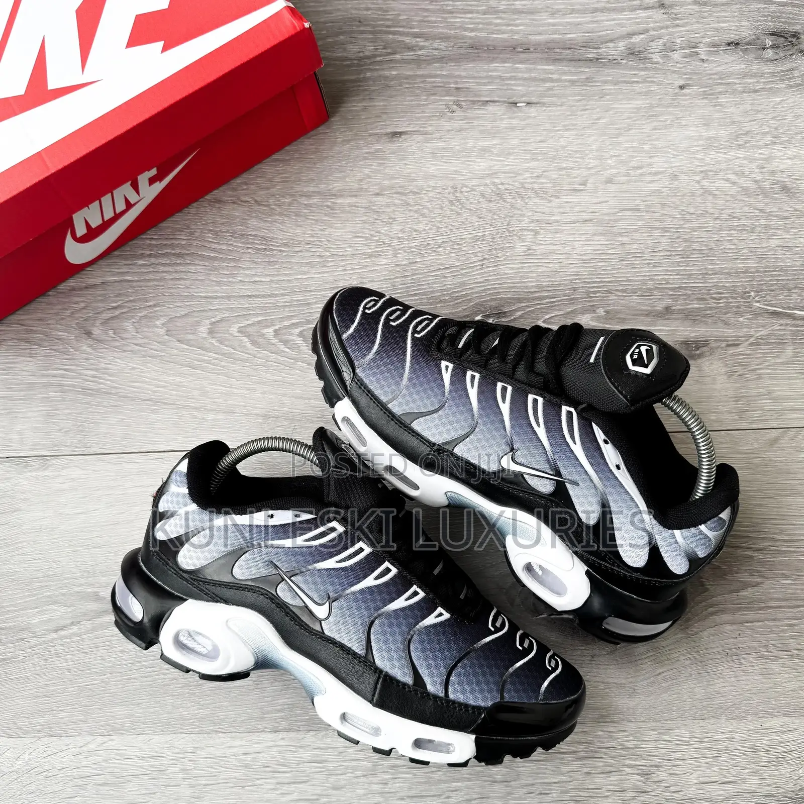 Original Nike Air Max Tn Plus Sneakers In 3 Colorways