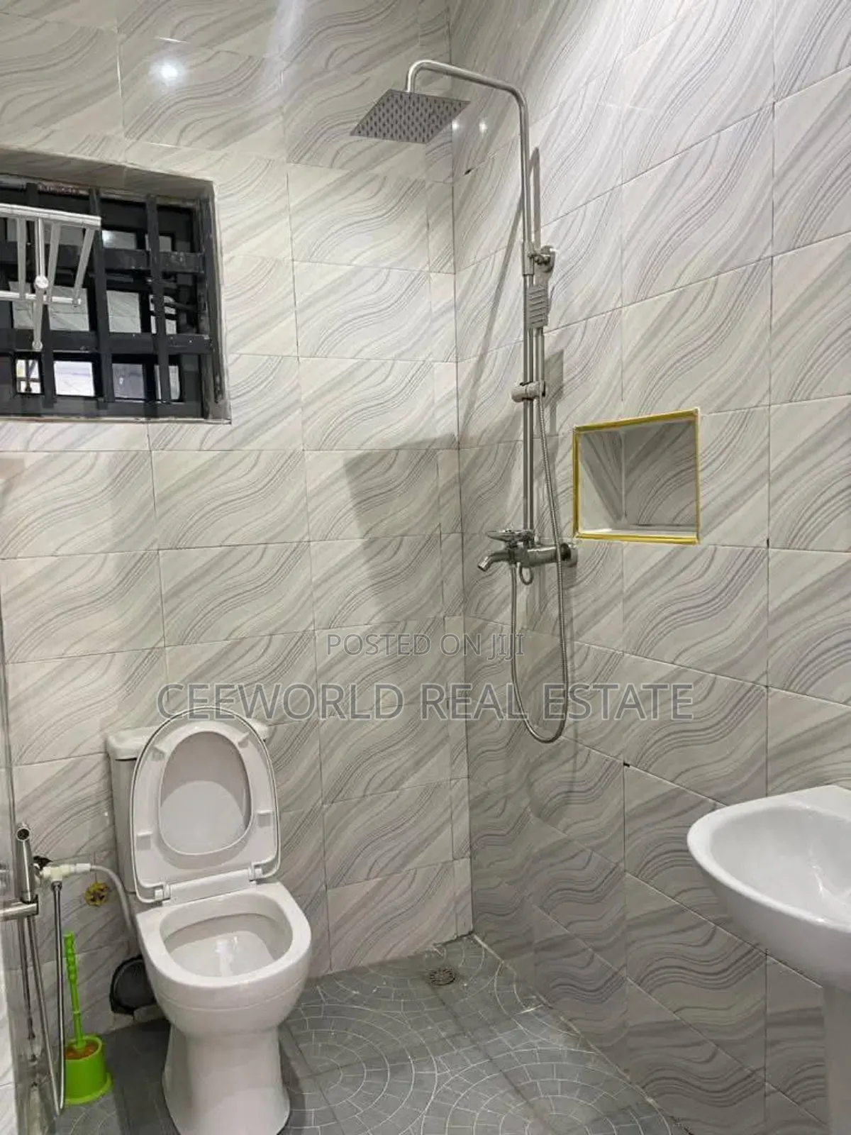 4bdrm Bungalow in Alpha Grace Estate, Idishin for sale