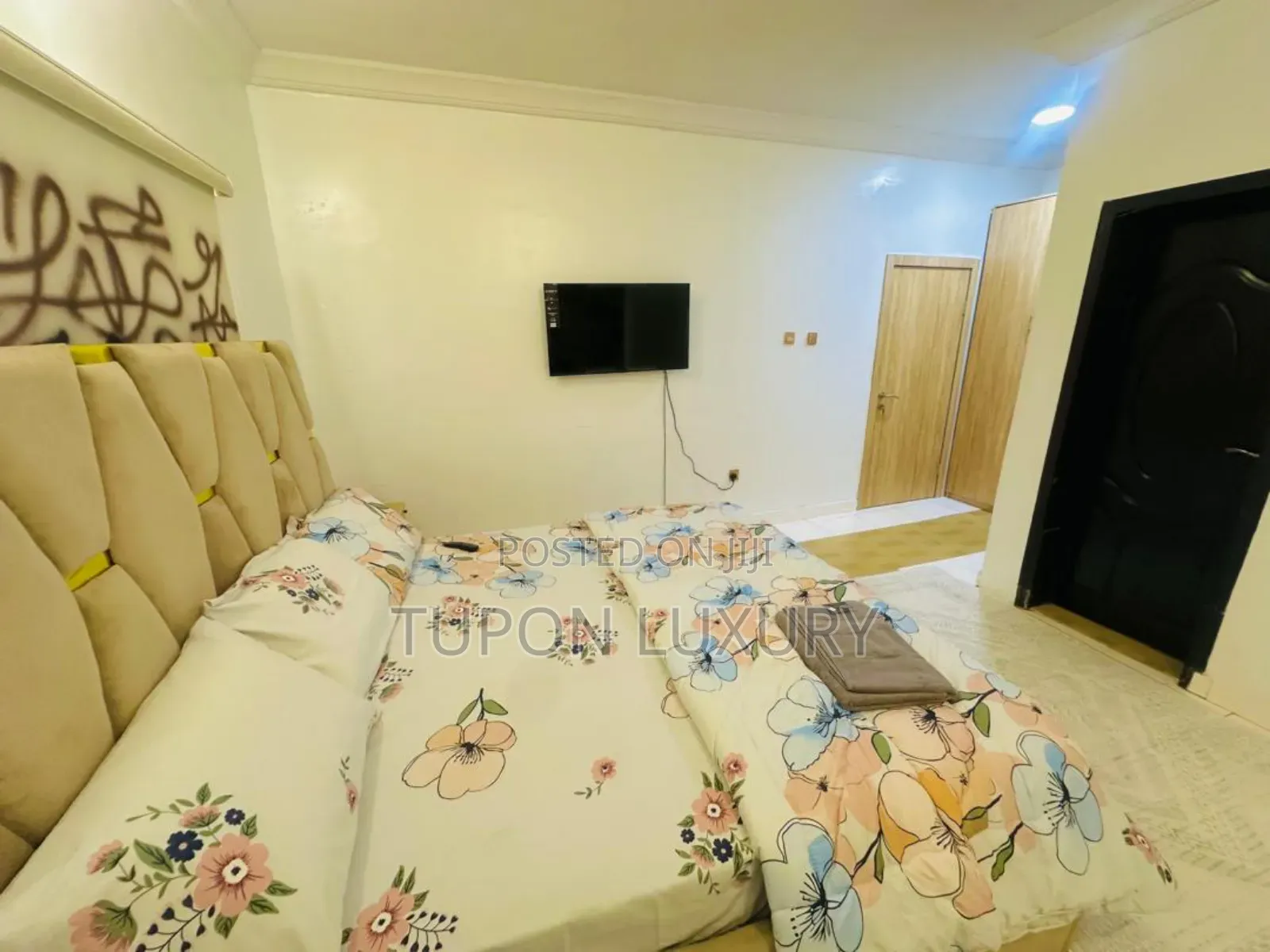 Neatly Furnished 2bedroom Apartment in Lekki Phase 1