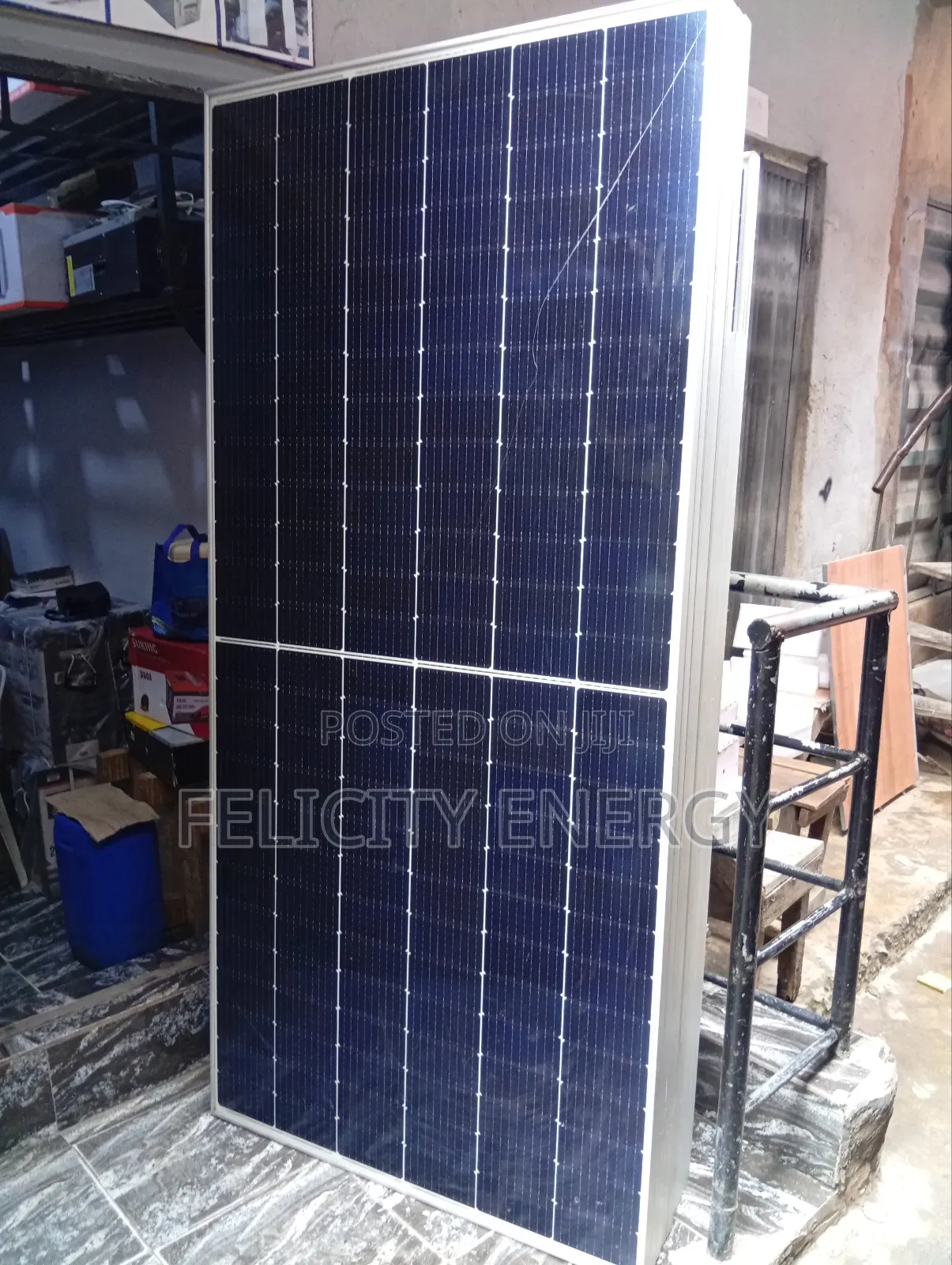 Jinko 550watt Solar Panel 156 Cells (Halfcut)