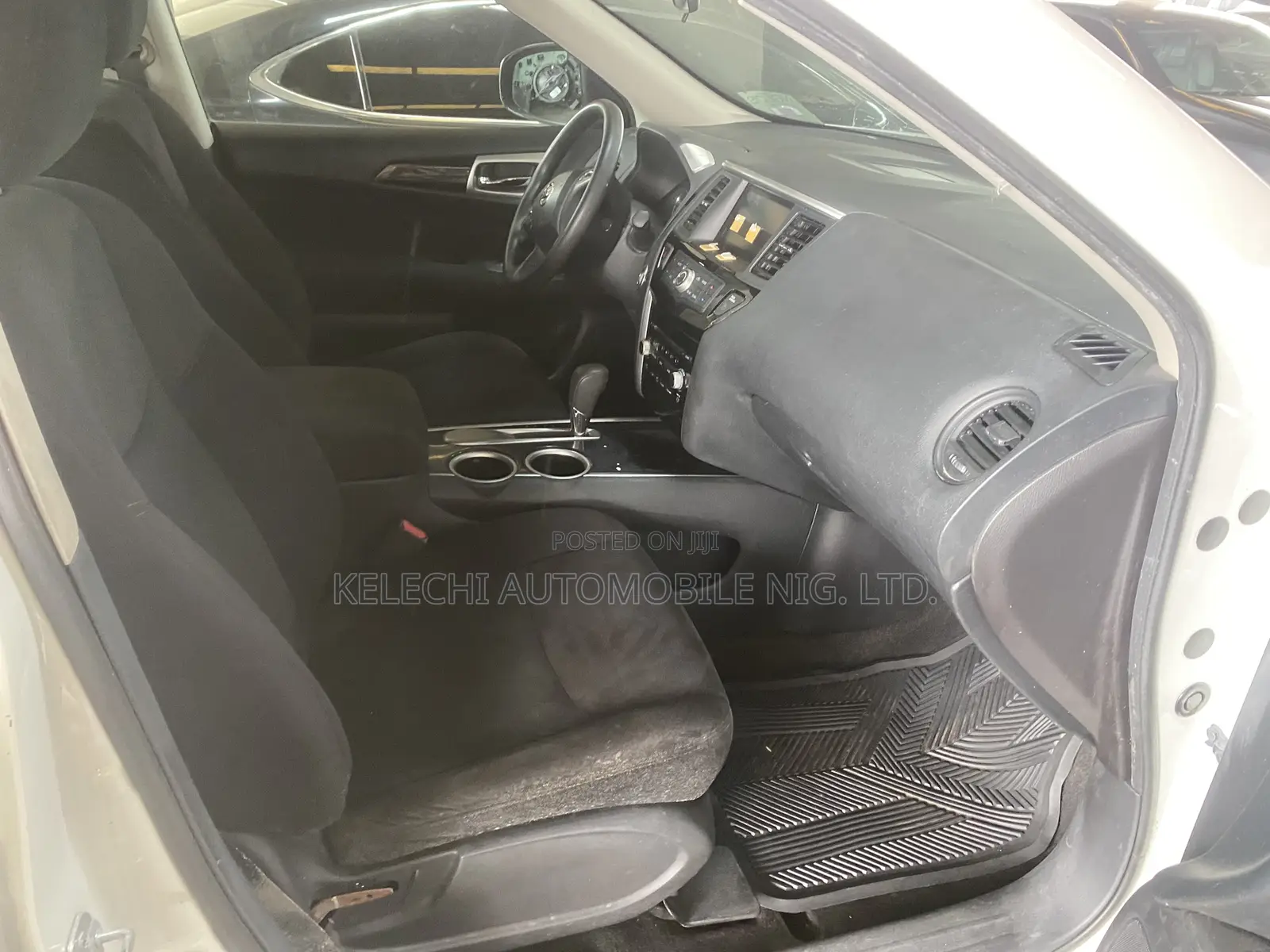 Nissan Pathfinder S 4dr SUV 4WD (3.5L 6cyl CVT) 2015 White