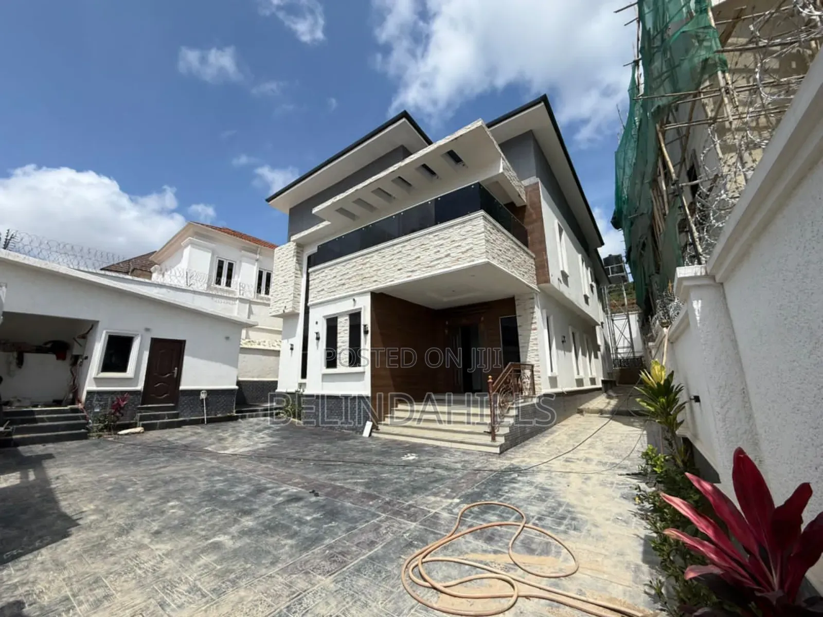 5bdrm Duplex in Apo Resettlement for sale