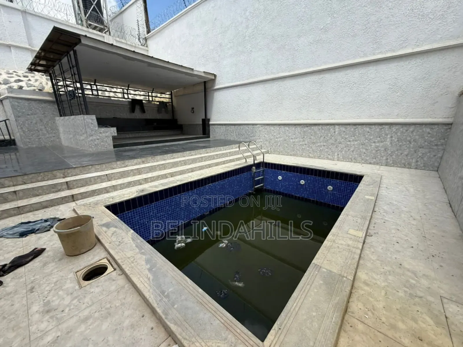 5bdrm Duplex in Apo Resettlement for sale