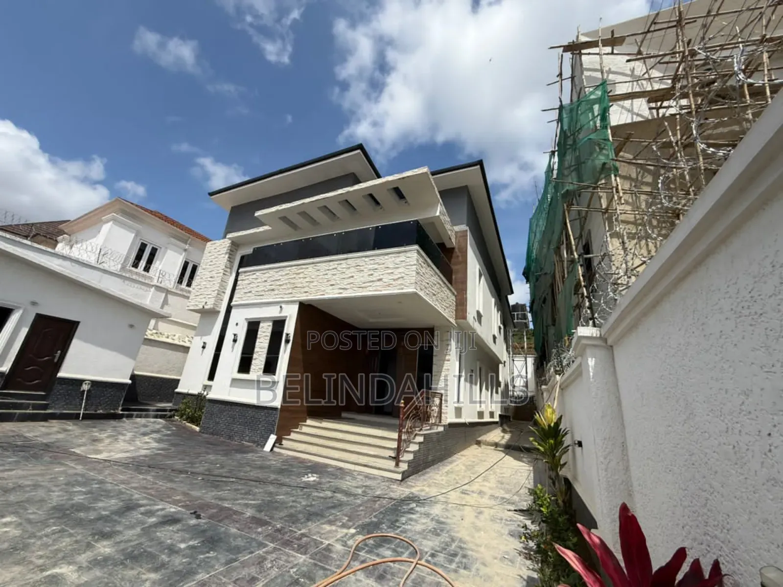 5bdrm Duplex in Apo Resettlement for sale