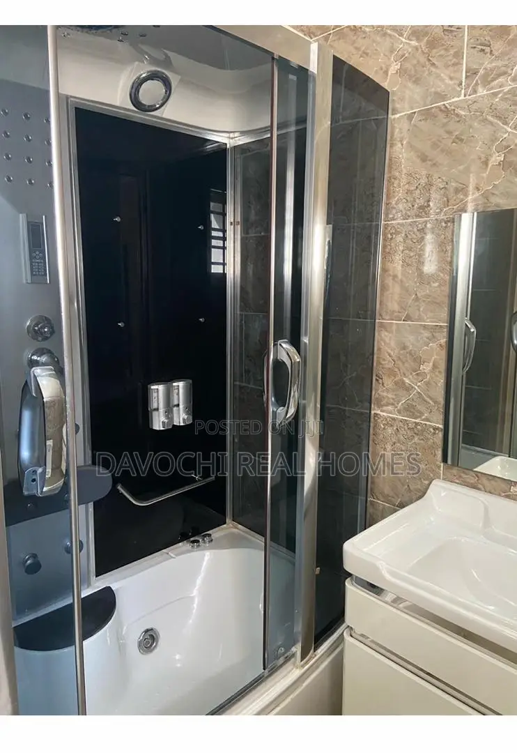 4bdrm Duplex in Orchid Road, Lekki Phase 2 for rent