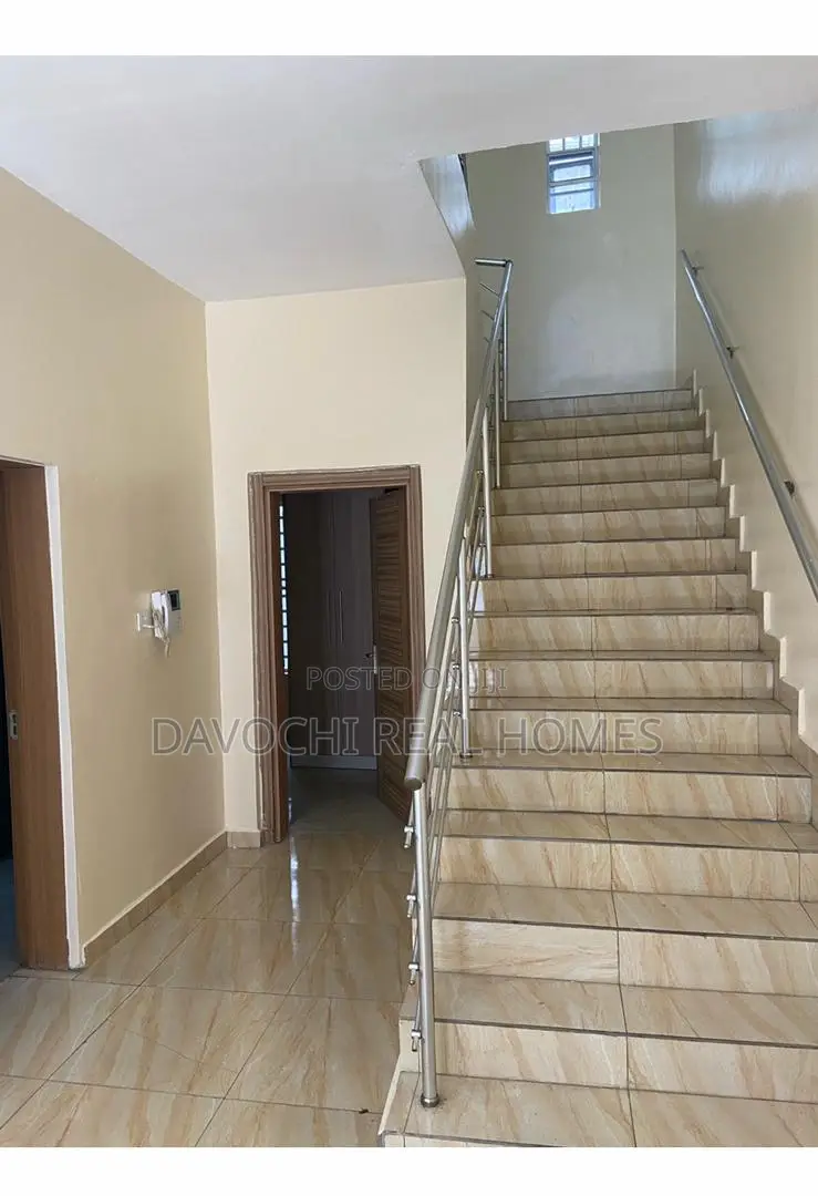 4bdrm Duplex in Orchid Road, Lekki Phase 2 for rent