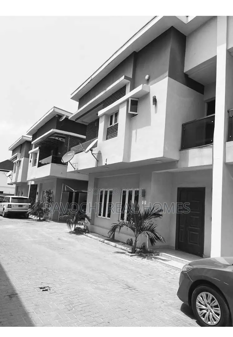 4bdrm Duplex in Orchid Road, Lekki Phase 2 for rent