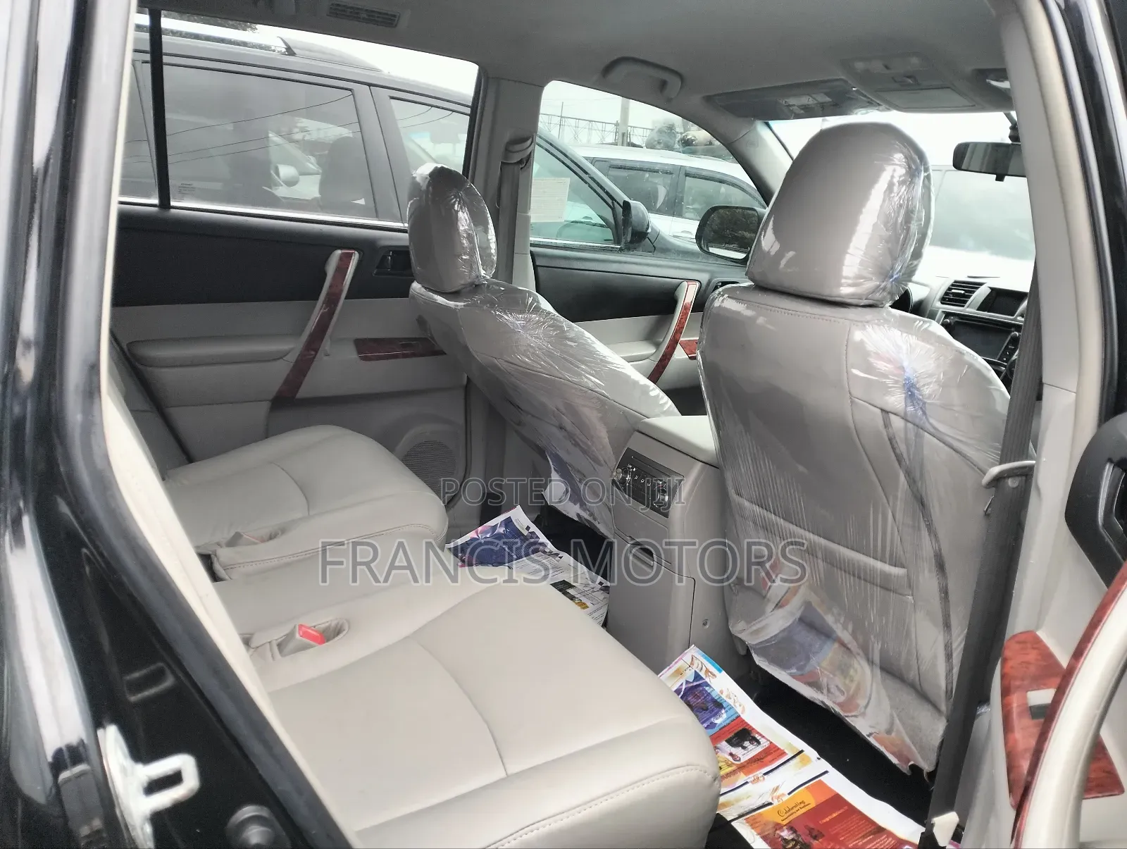 Toyota Highlander 2.7L 2WD 2013 Black