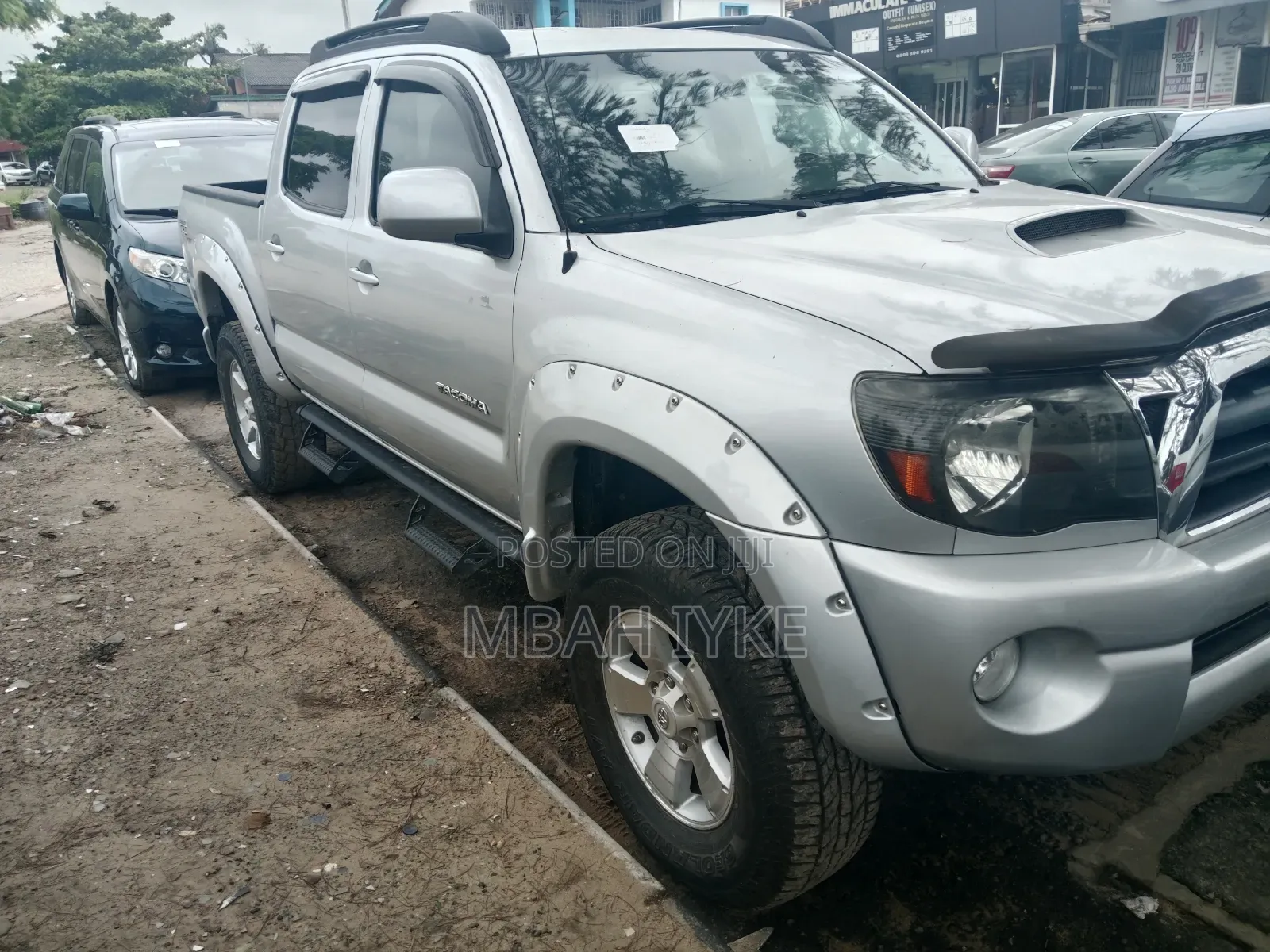 Toyota Tacoma Double Cab V6 Automatic 2011 Silver