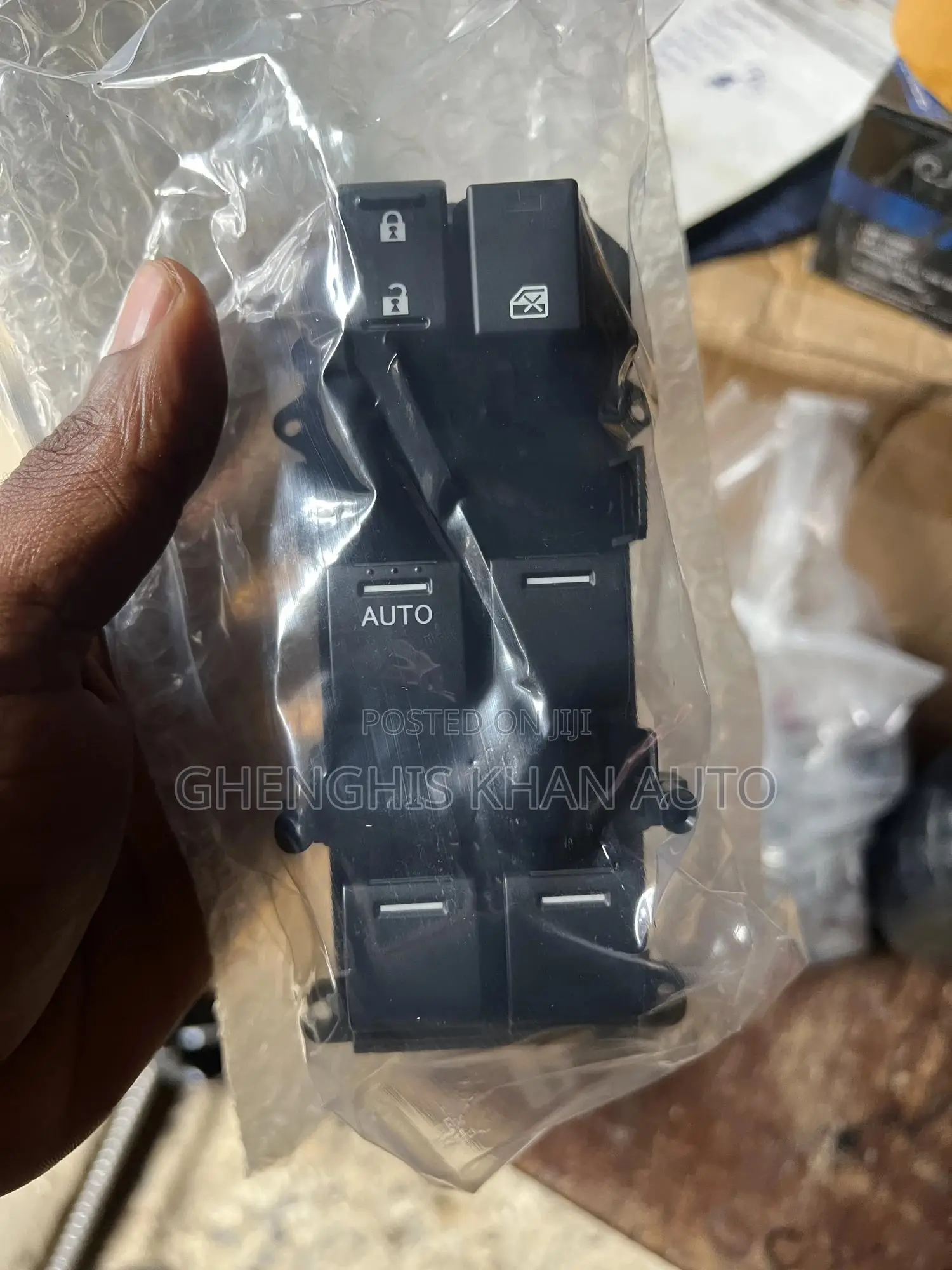 Power Window Control/ Pressing Button 2003-2007 Honda Accord