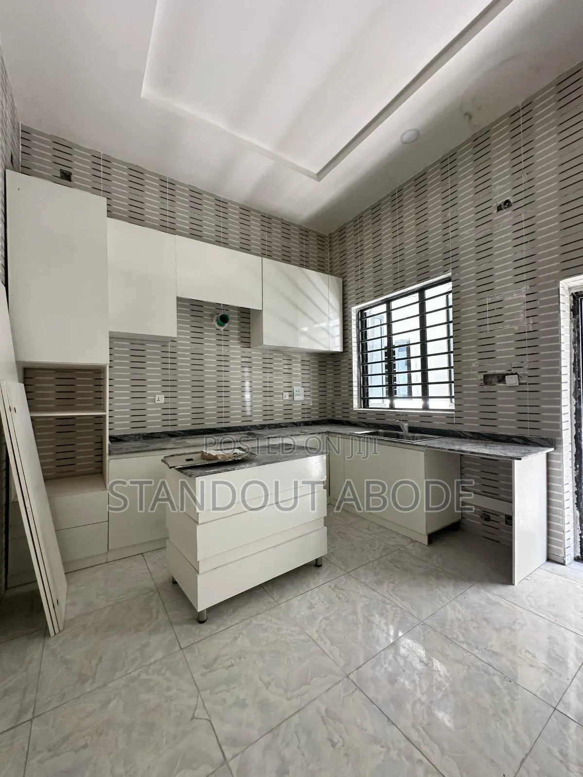 3bdrm Duplex in Inside An Estate, Ikota for sale
