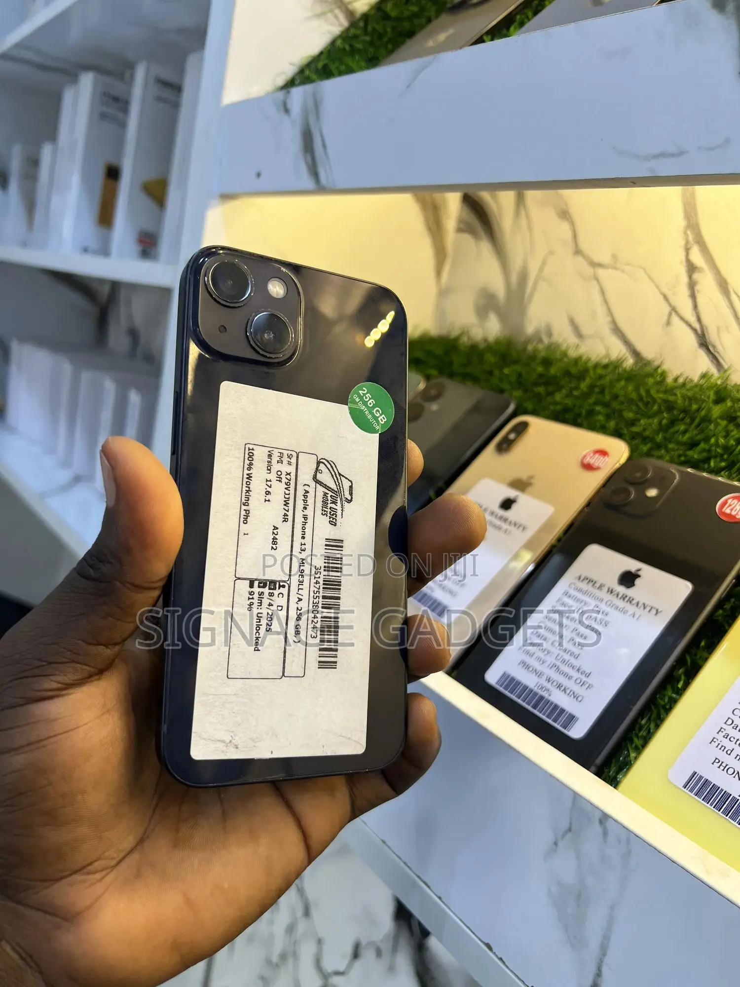 Apple iPhone 13 256 GB Black
