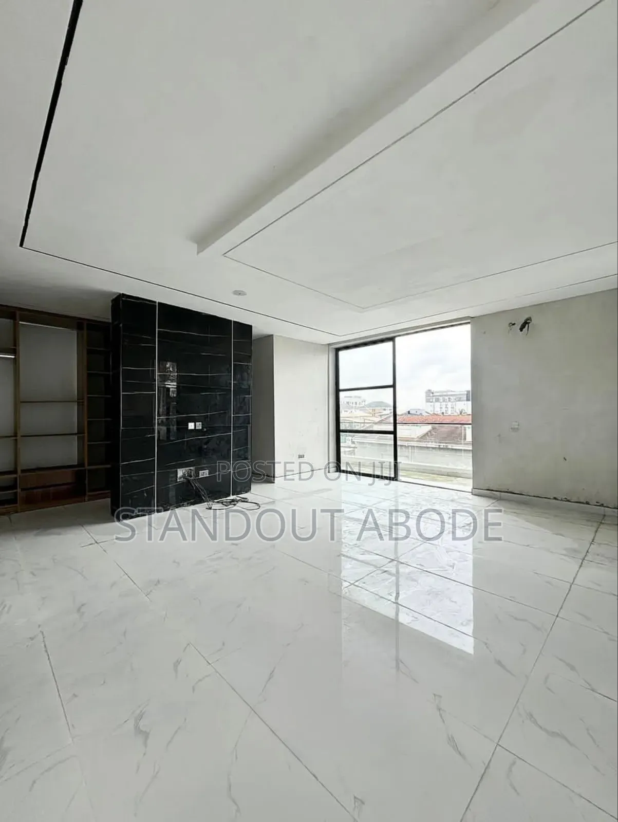 5bdrm Duplex in Secure Estate, Lekki Phase 1 for sale