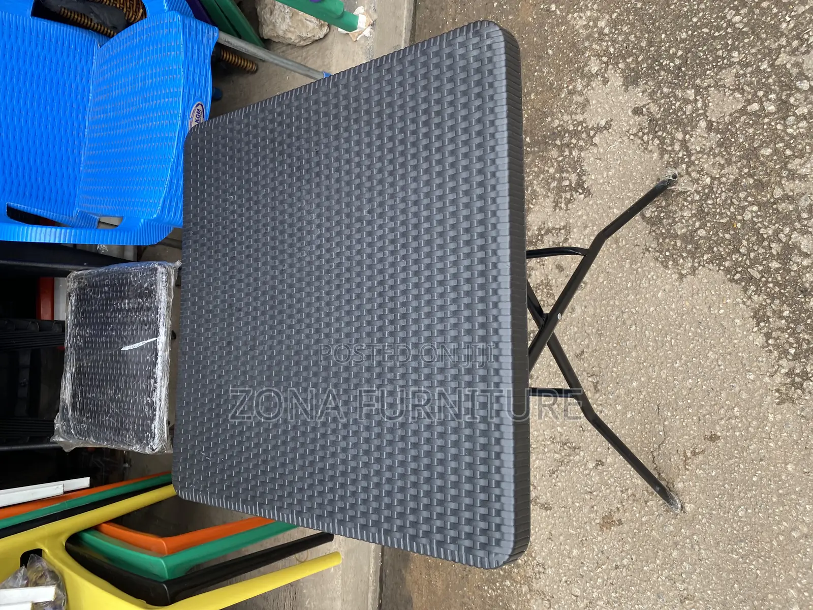 Foldable Plastic Table