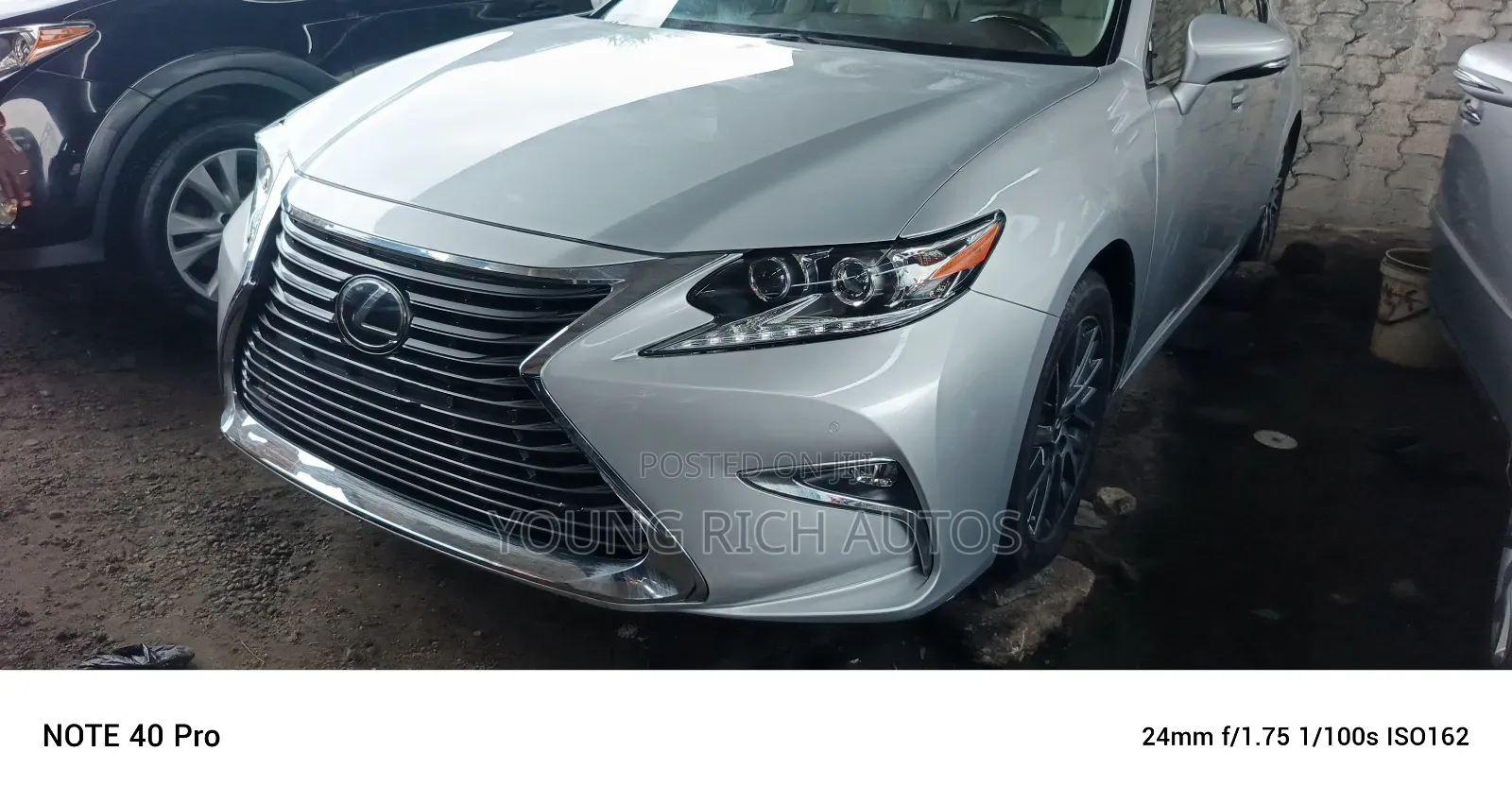 Lexus ES 2016 Silver