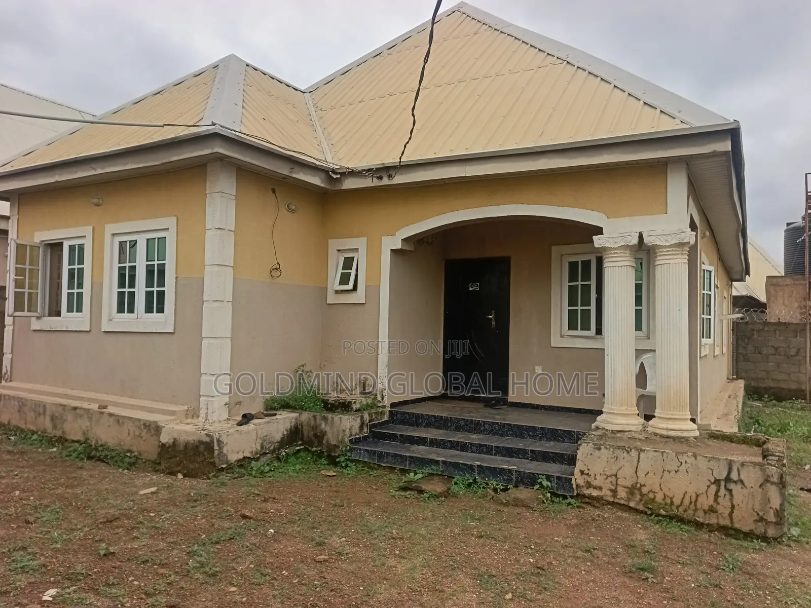 2bdrm Bungalow in Karu-Nasarawa for sale