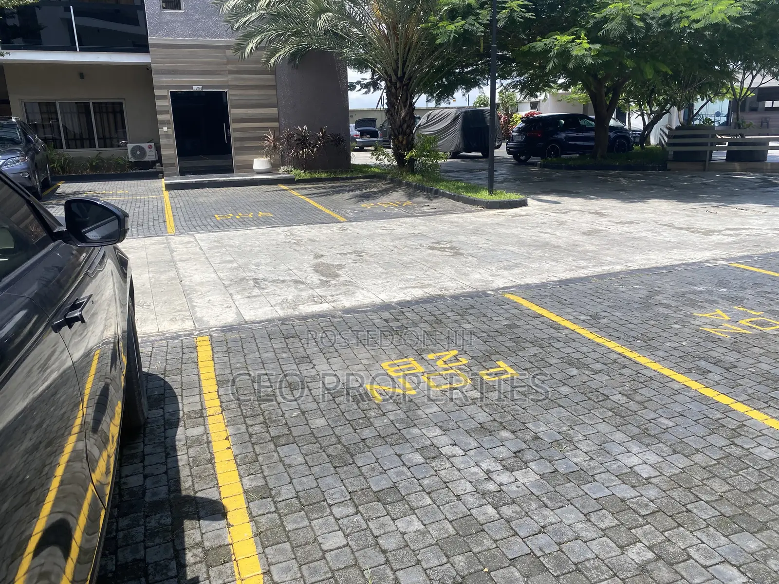 2bdrm Maisonette in Banana Island for rent
