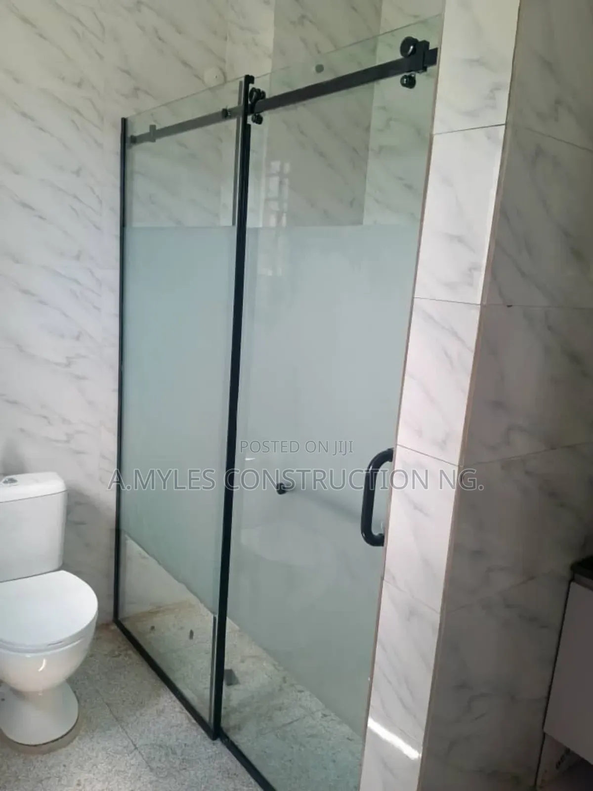 Cubicle Black 900 X 750