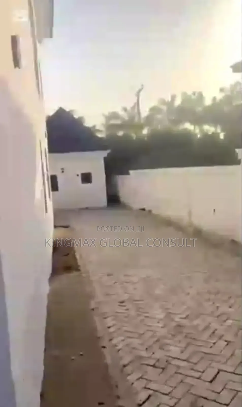 4bdrm Duplex in Life Camp Abuja for sale