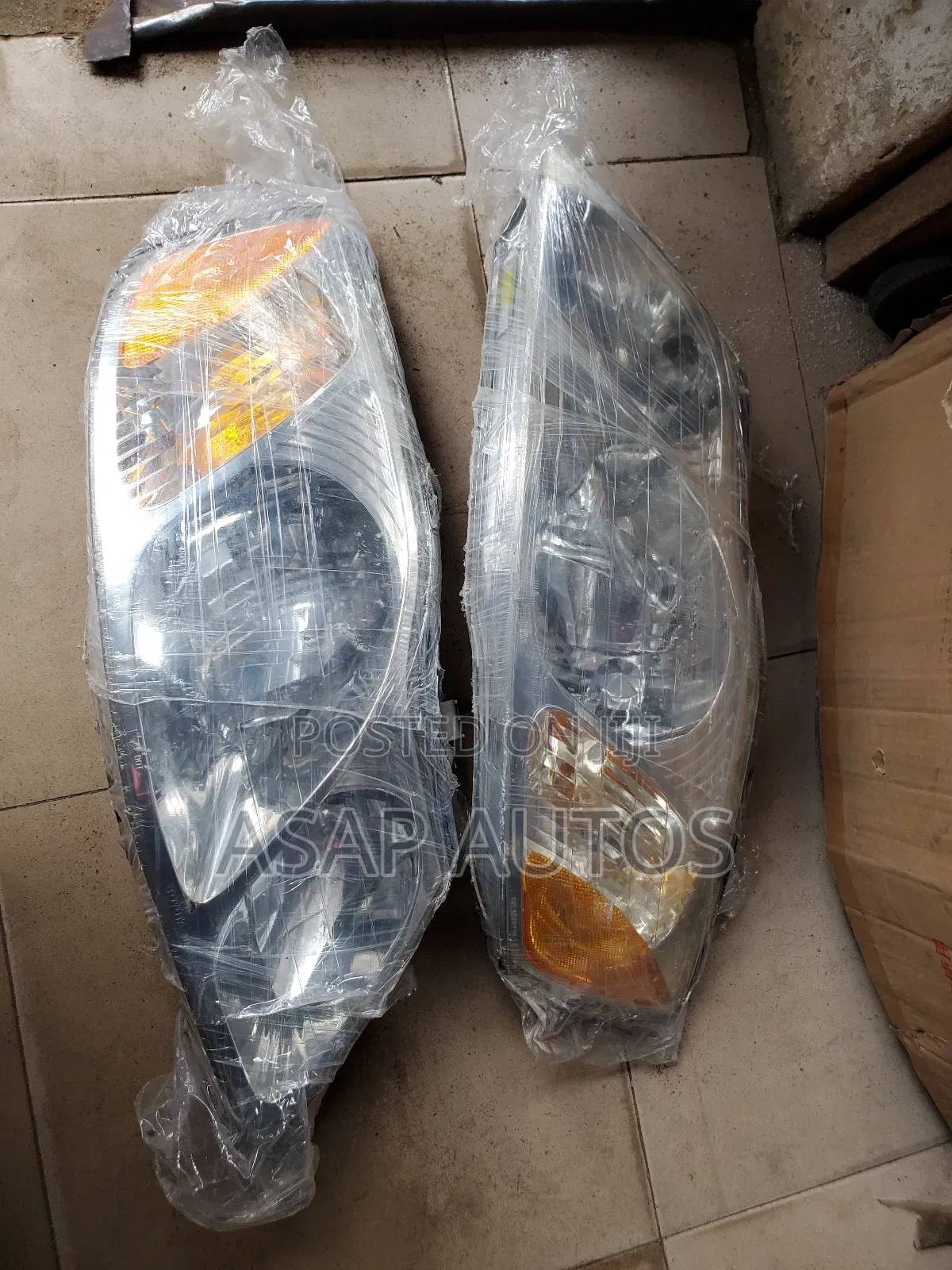 Headlamp for Avalon 2003