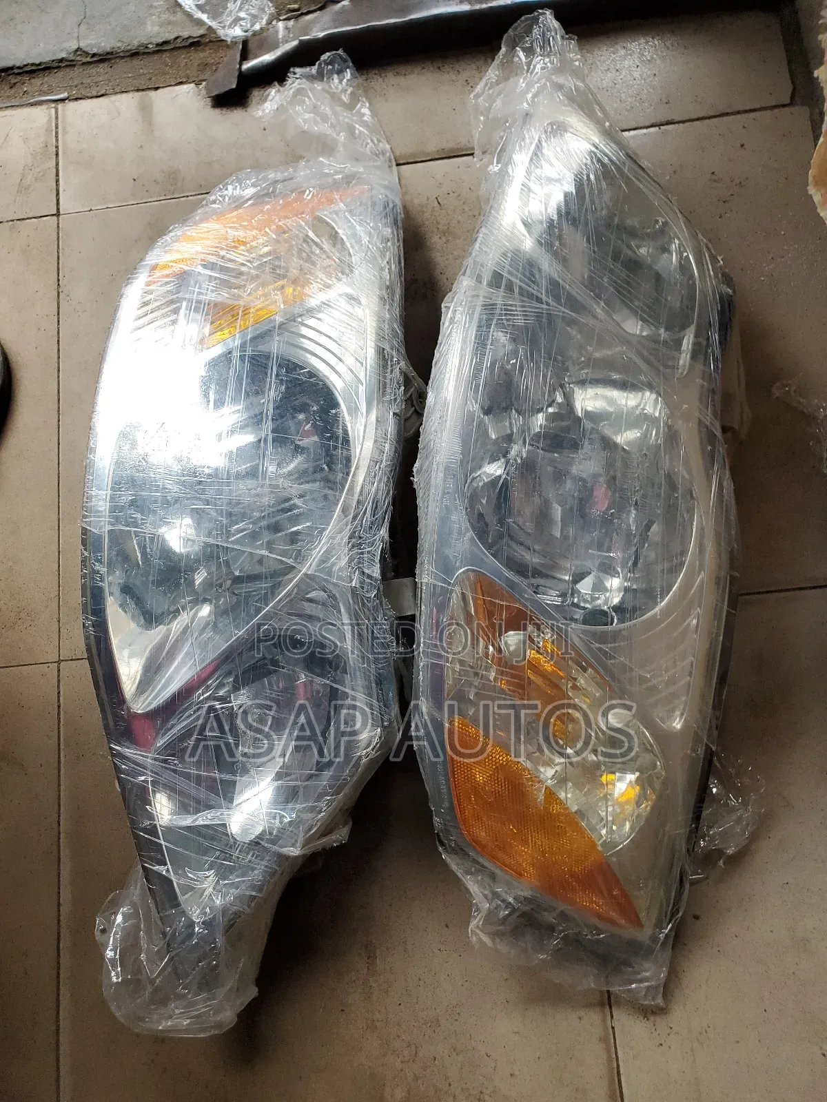 Headlamp for Avalon 2003