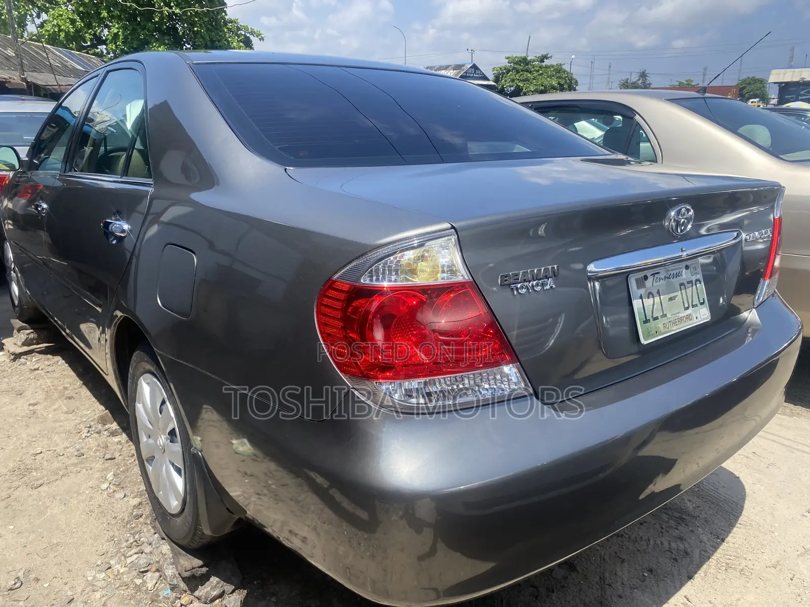 Toyota Camry LE 4dr Sedan (2.4L 4cyl 5A) 2005 Gray