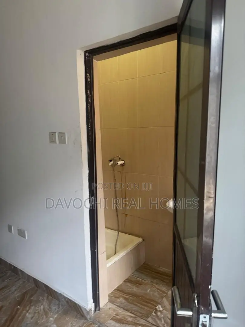 5bdrm Duplex in Ajah for rent