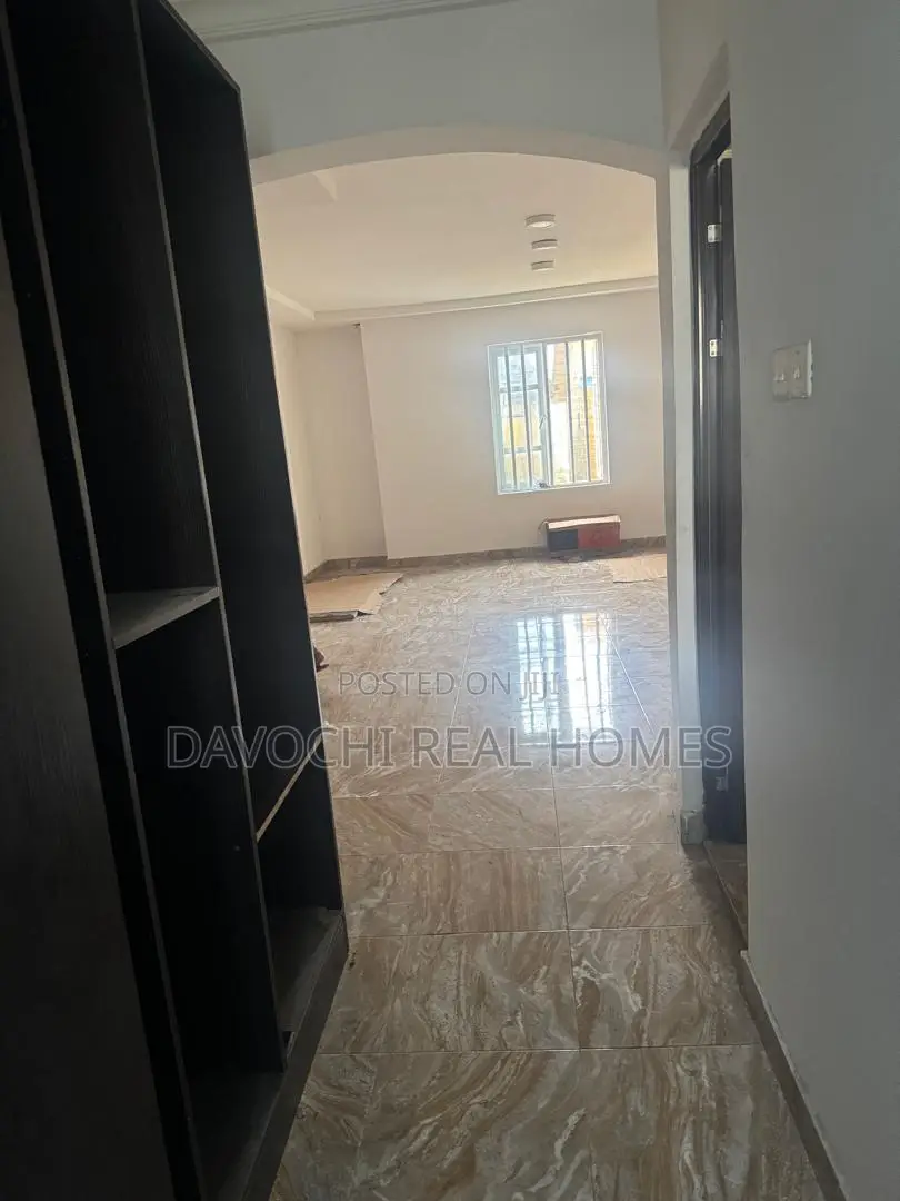 5bdrm Duplex in Ajah for rent