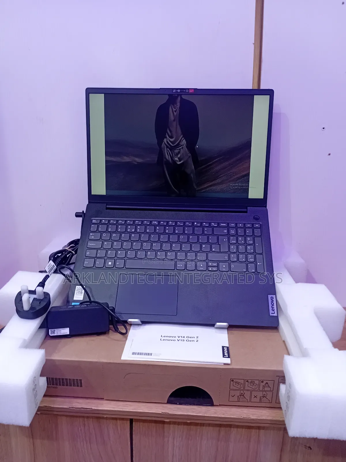New Laptop Lenovo IdeaPad 500S 8GB Intel Core i3 SSD 256GB