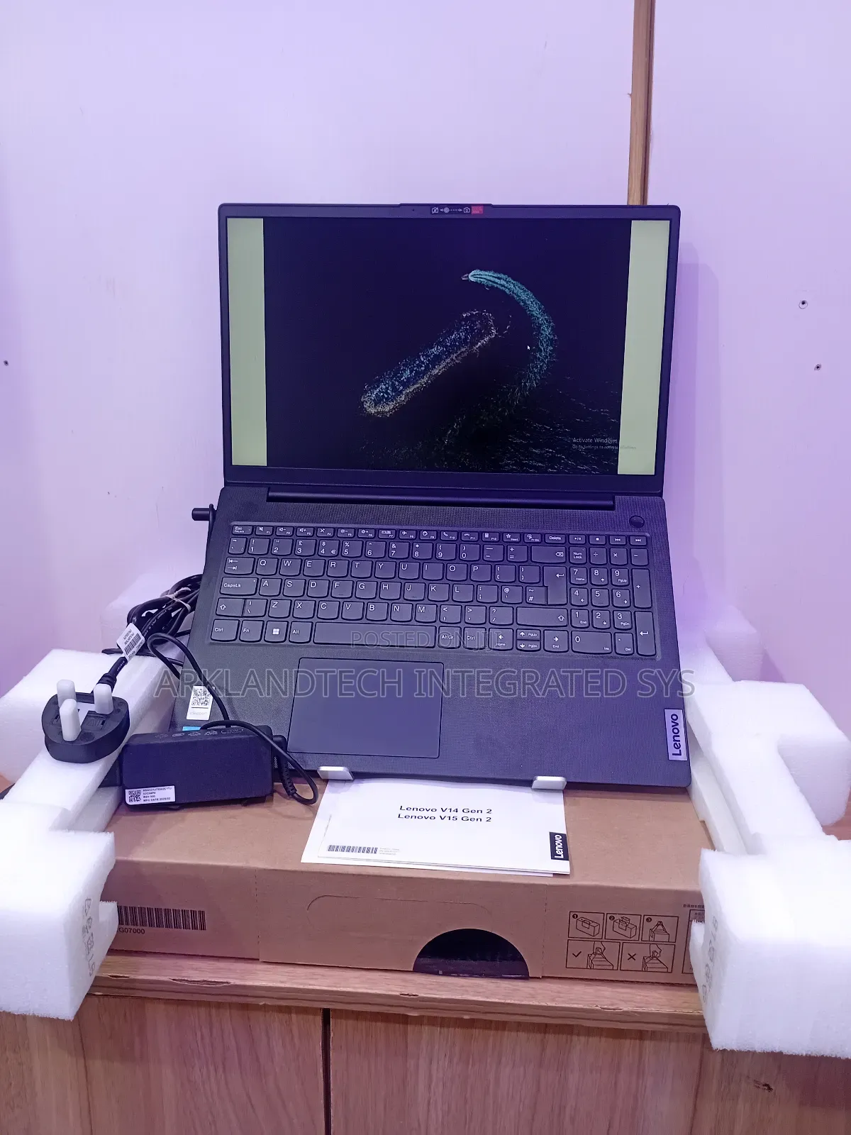 New Laptop Lenovo IdeaPad 500S 8GB Intel Core i3 SSD 256GB