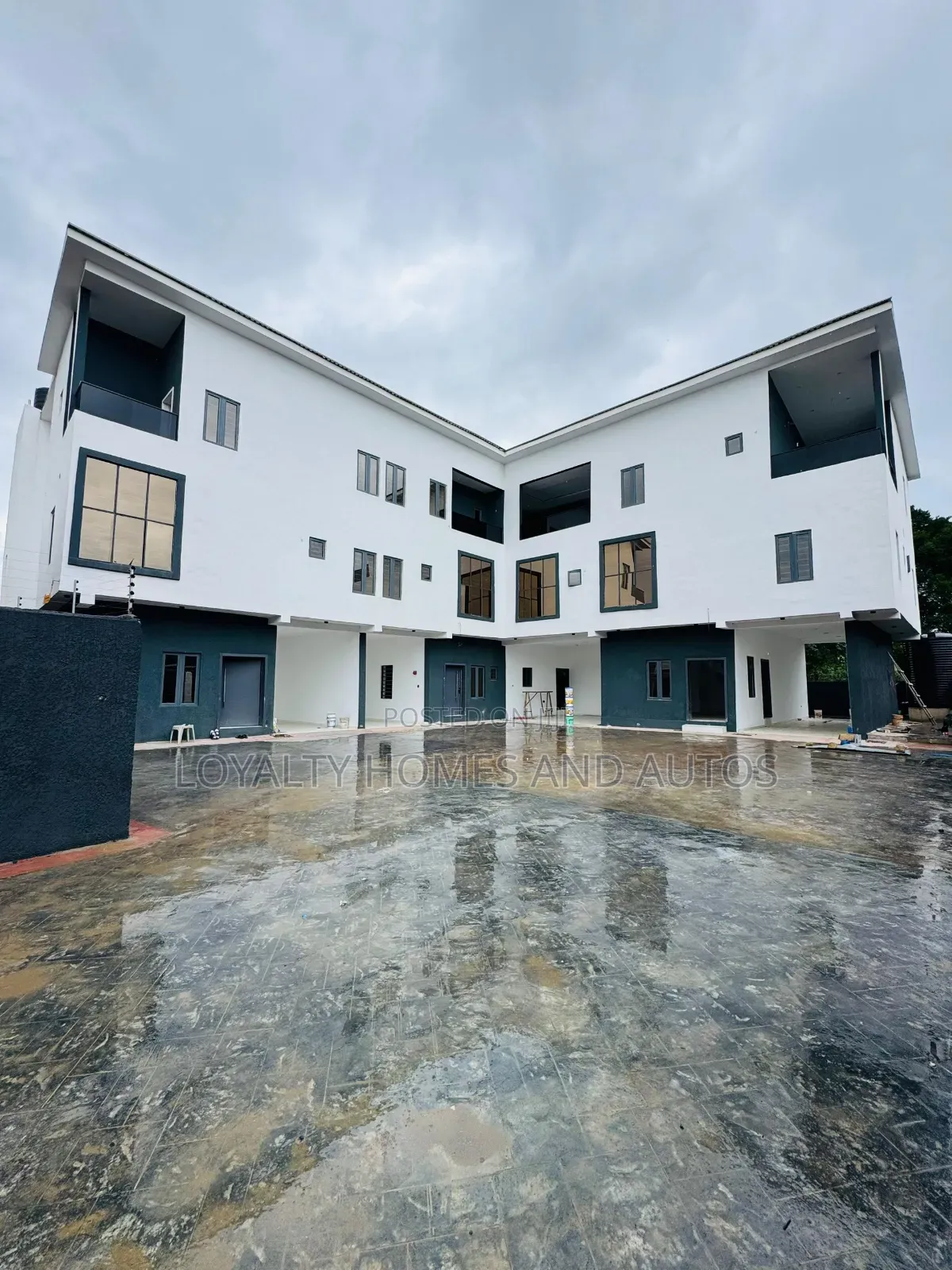 4bdrm Duplex in Omole Phase 1 Ikeja for sale