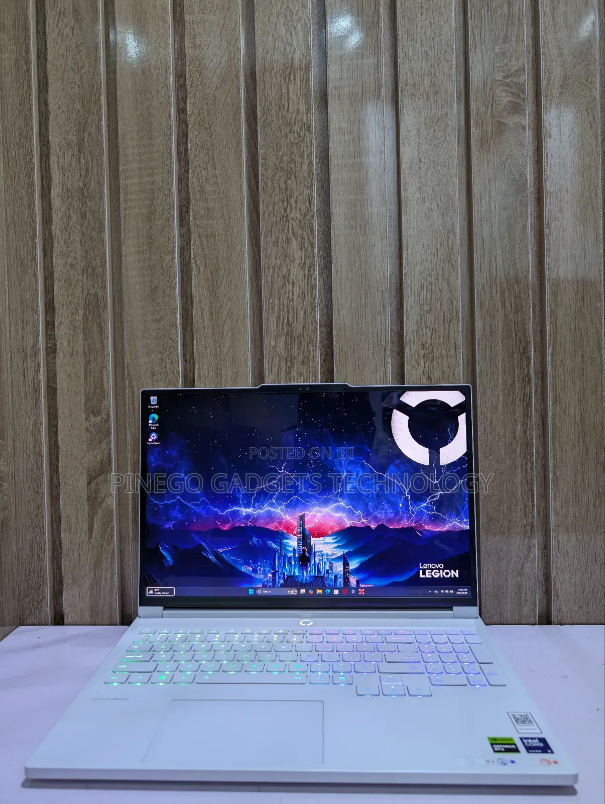 Laptop Lenovo Legion 7 32GB Intel Core Ultra 9 SSD 1T